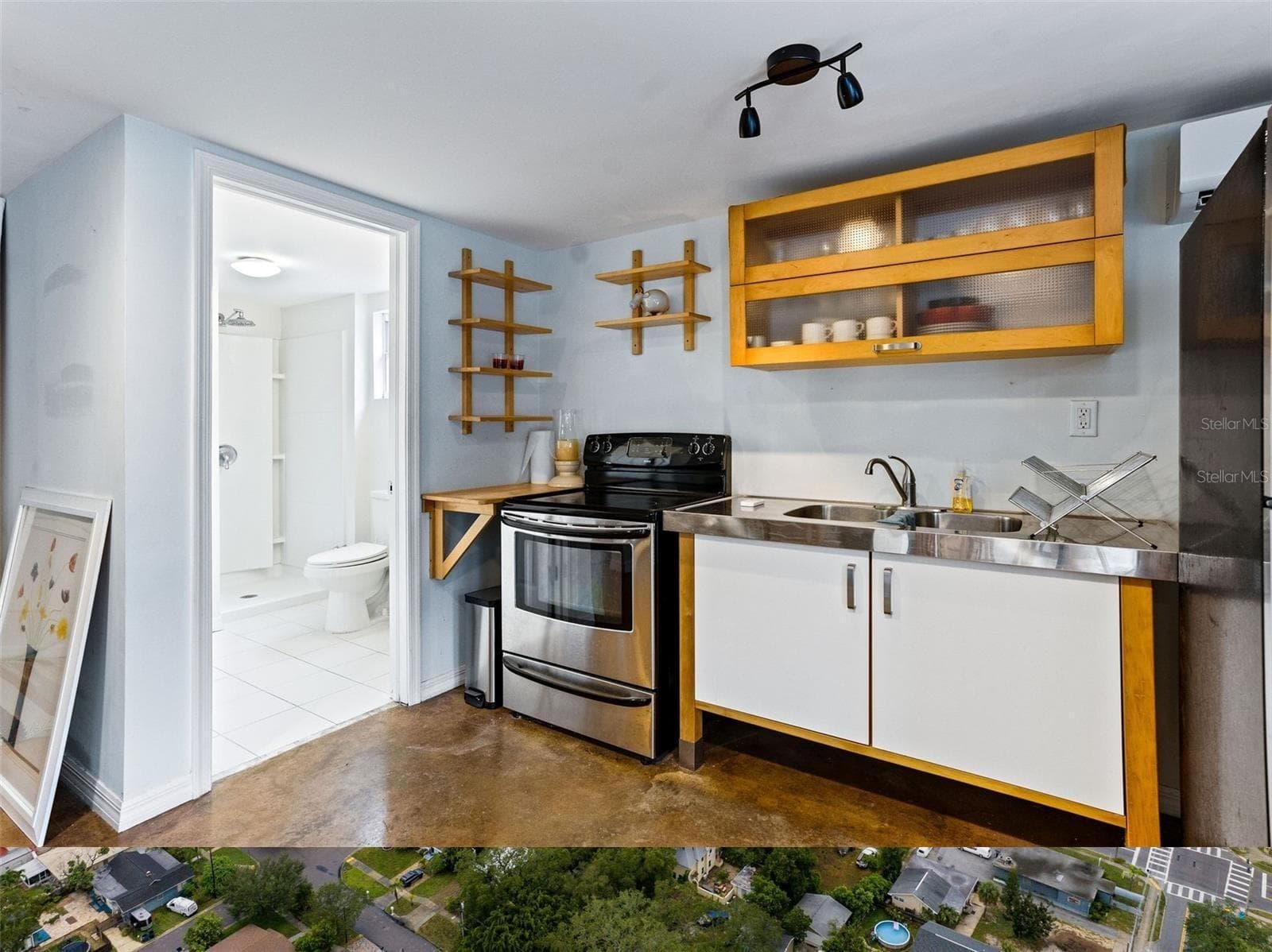 Triplex at 912 DRUID RD E, CLEARWATER, photo 10 of 30