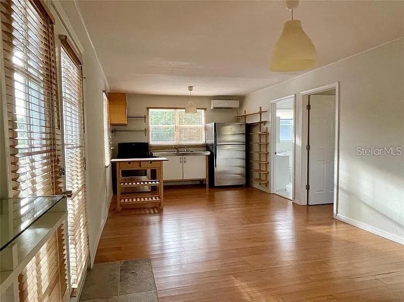 Triplex at 912 DRUID RD E, CLEARWATER, photo 14 of 30