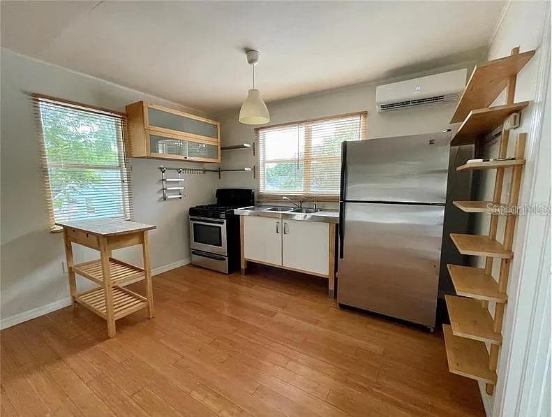 Triplex at 912 DRUID RD E, CLEARWATER, photo 18 of 30
