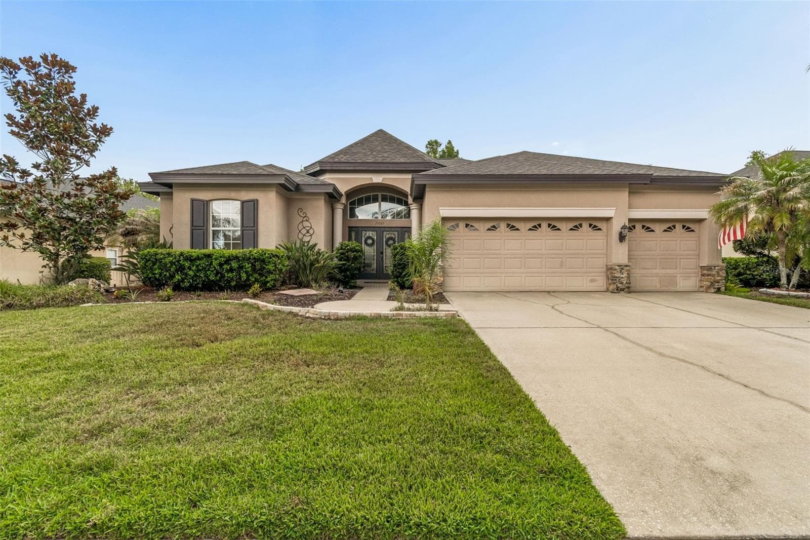 23305 GRACEWOOD CIR