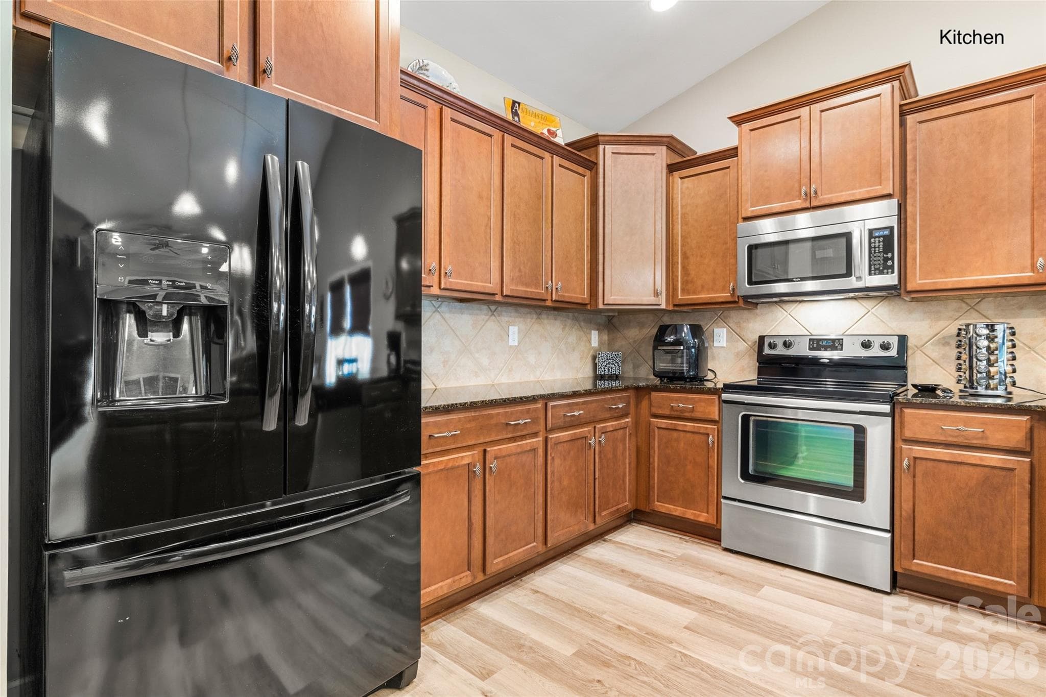 Single Family Residence at 25566 Seagull Drive, Lancaster, photo 13 of 47
