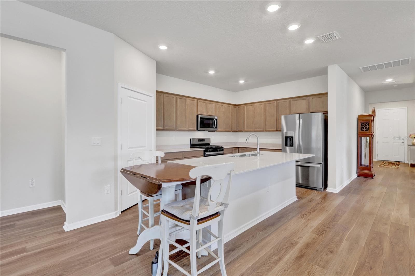Single Family Residence at 13175 SUNNY RETREAT LN, WINTER GARDEN, photo 8 of 43