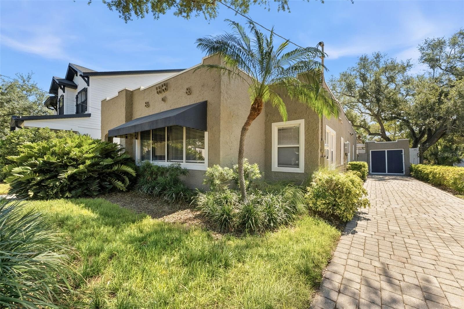 Single Family Residence at 1618 S ARRAWANA AVE, TAMPA, photo 3 of 48