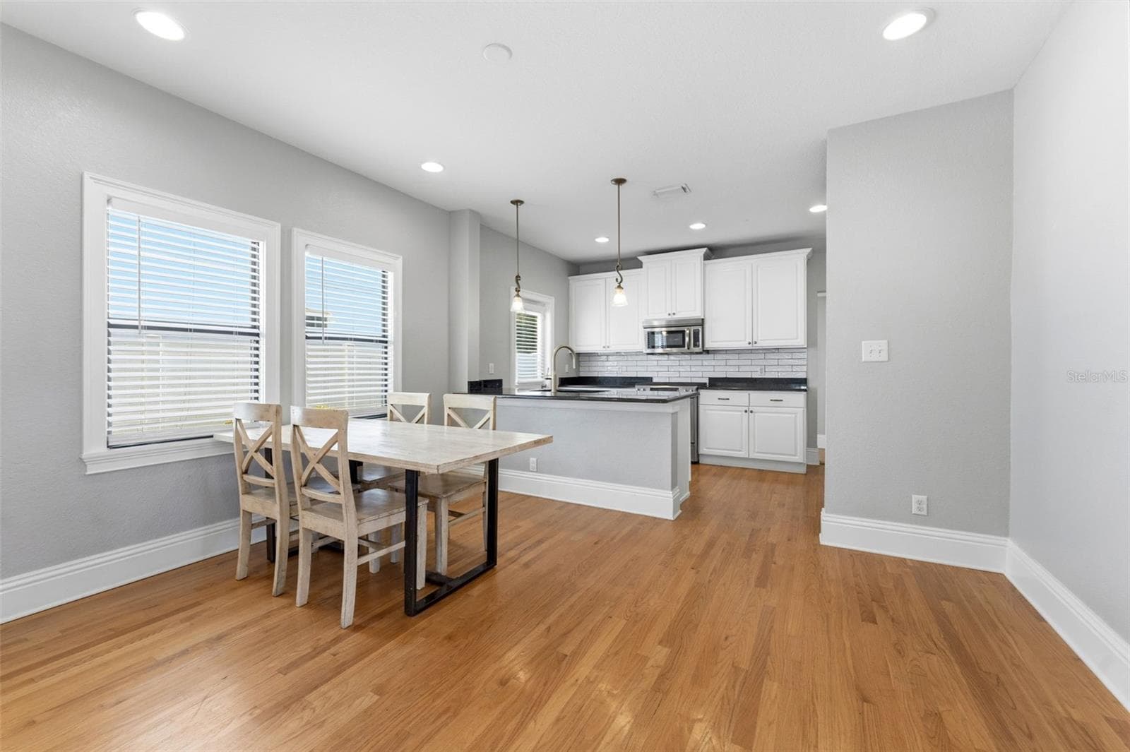 Single Family Residence at 1618 S ARRAWANA AVE, TAMPA, photo 13 of 48