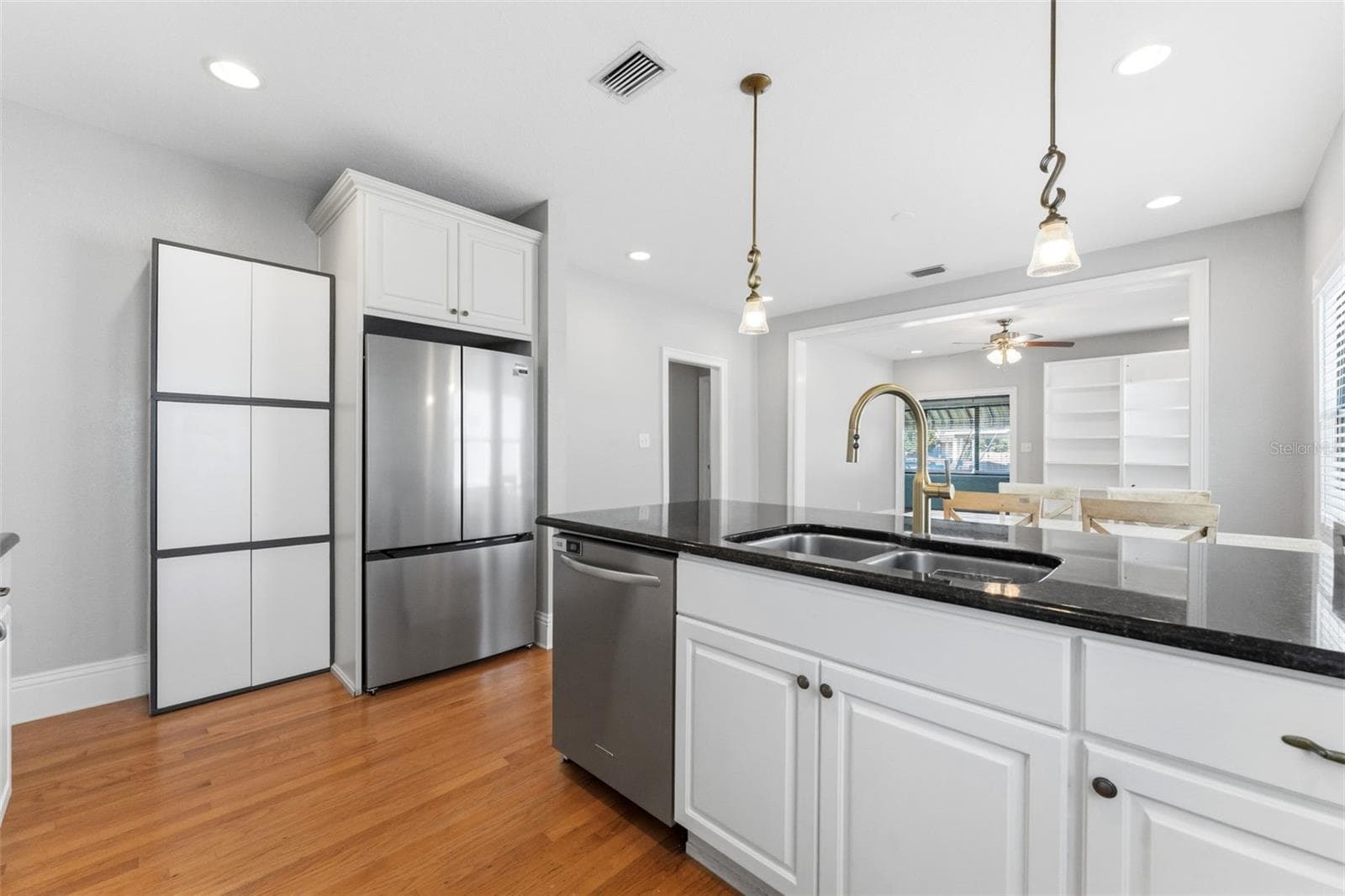 Single Family Residence at 1618 S ARRAWANA AVE, TAMPA, photo 21 of 48
