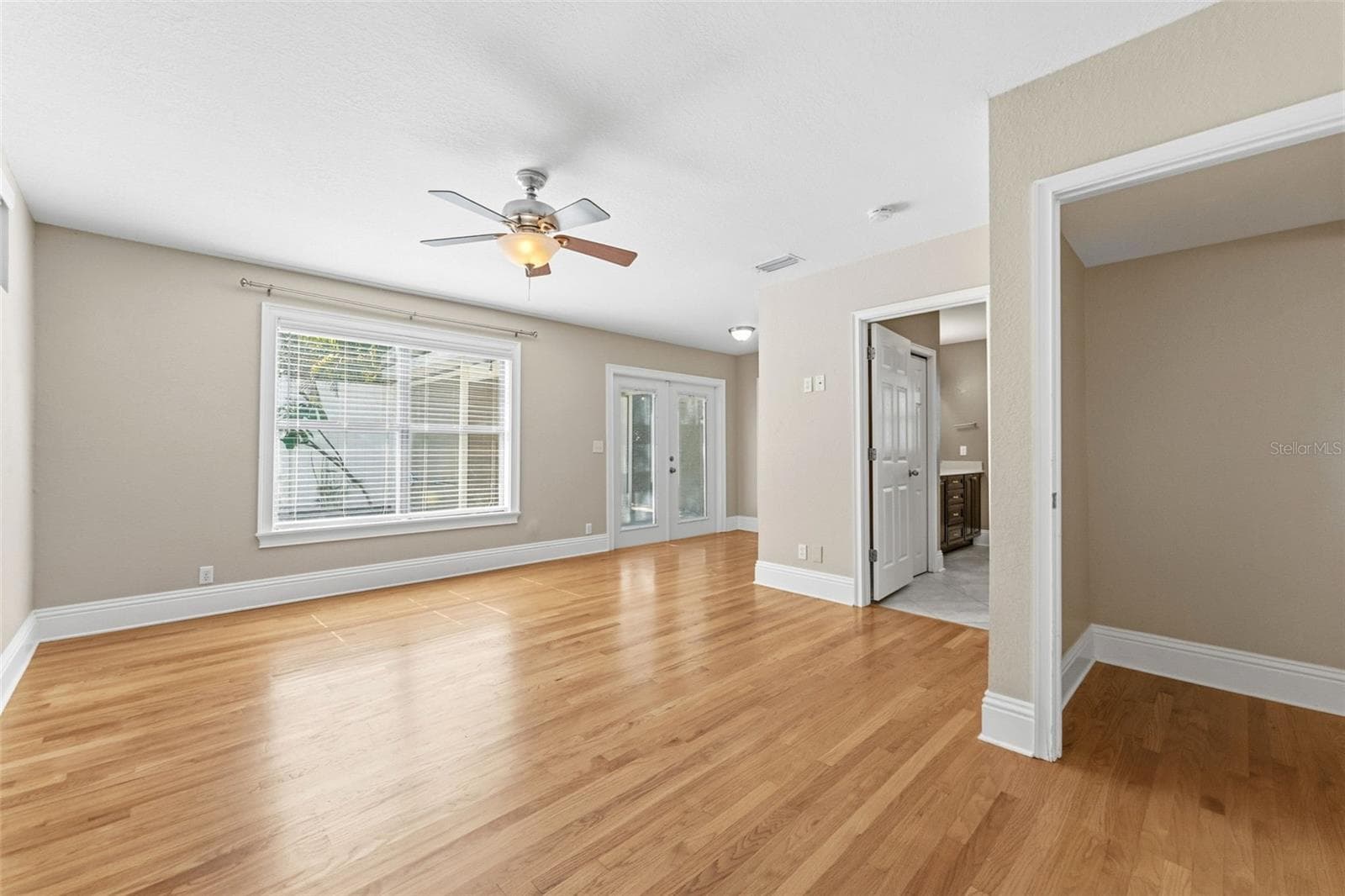 Single Family Residence at 1618 S ARRAWANA AVE, TAMPA, photo 23 of 48