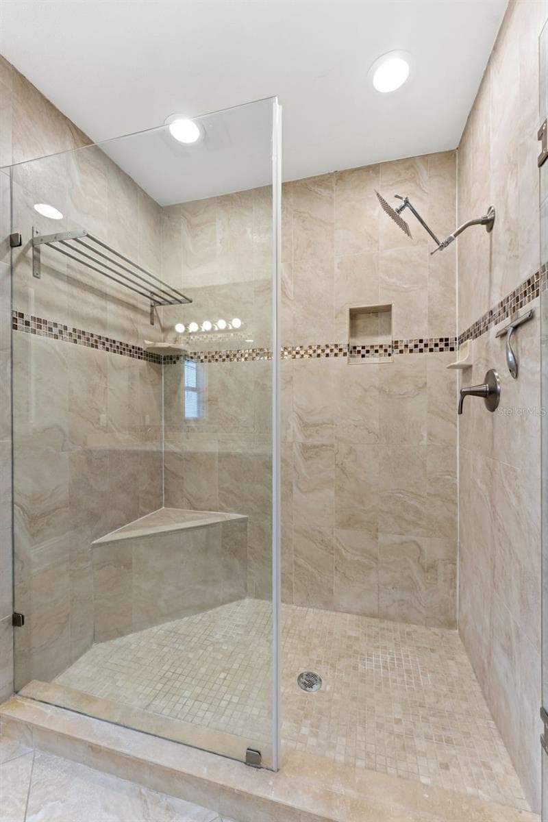 Single Family Residence at 1618 S ARRAWANA AVE, TAMPA, photo 27 of 48