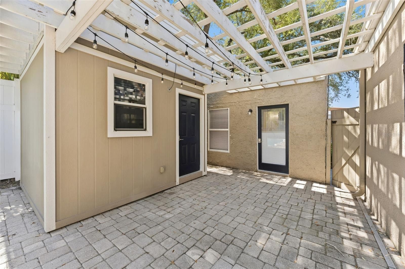 Single Family Residence at 1618 S ARRAWANA AVE, TAMPA, photo 40 of 48