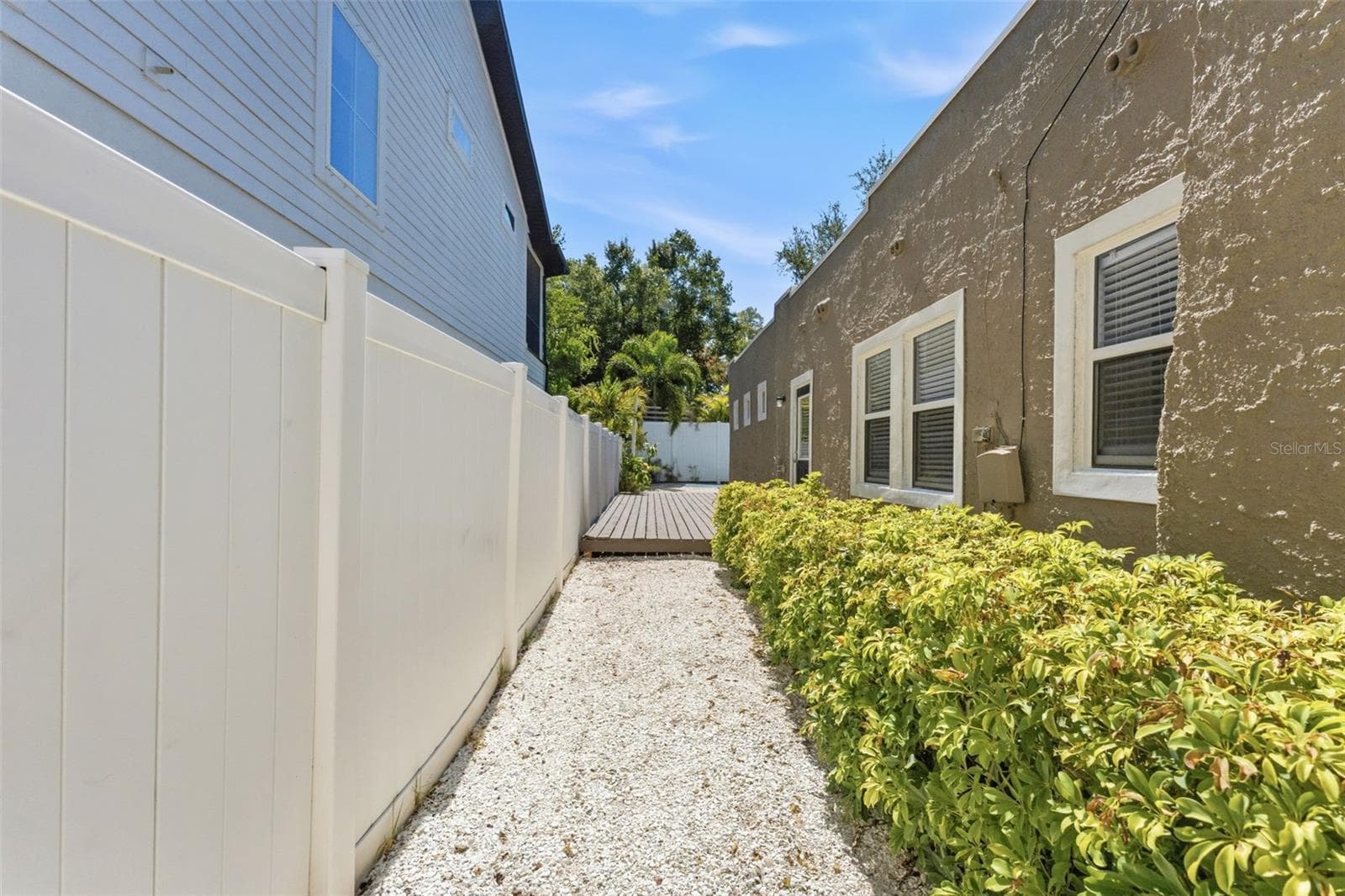 Single Family Residence at 1618 S ARRAWANA AVE, TAMPA, photo 45 of 48