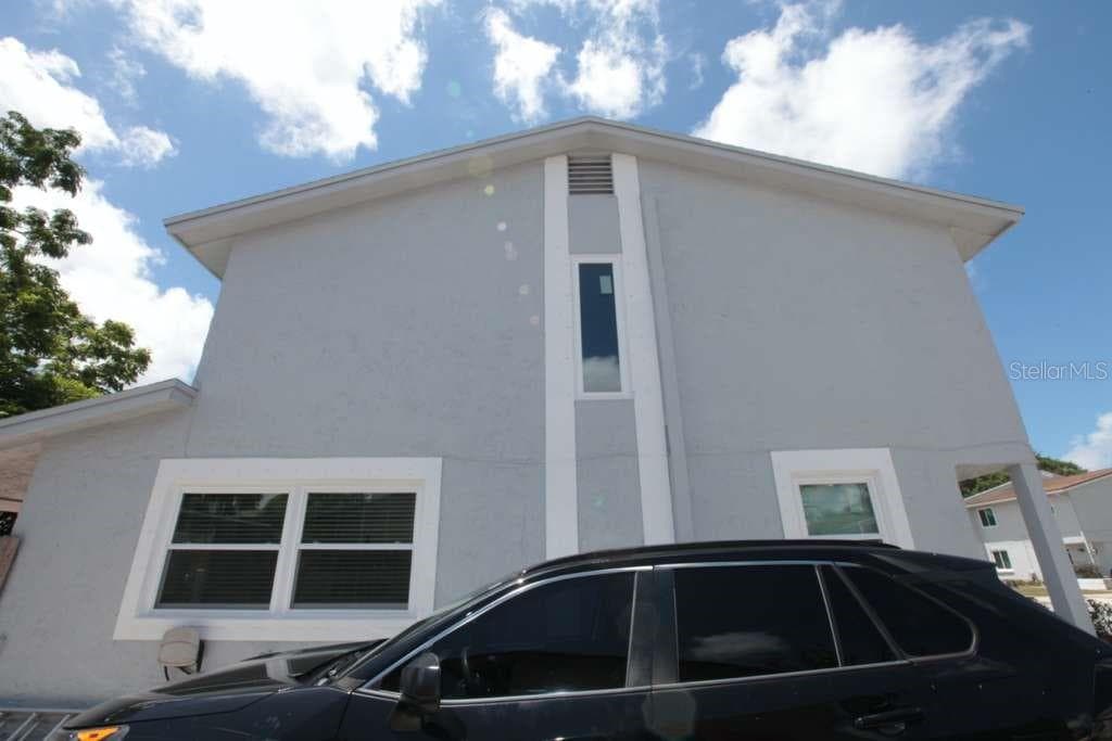Single Family Residence at 2073 SAN SEBASTIAN WAY N, CLEARWATER, photo 3 of 28