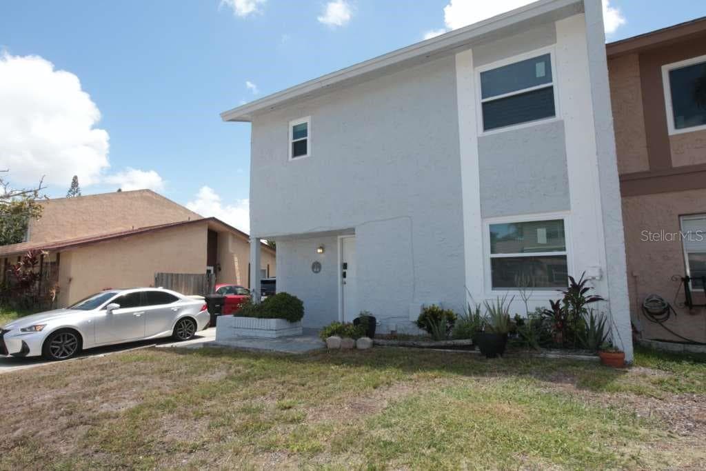 Single Family Residence at 2073 SAN SEBASTIAN WAY N, CLEARWATER, photo 4 of 28