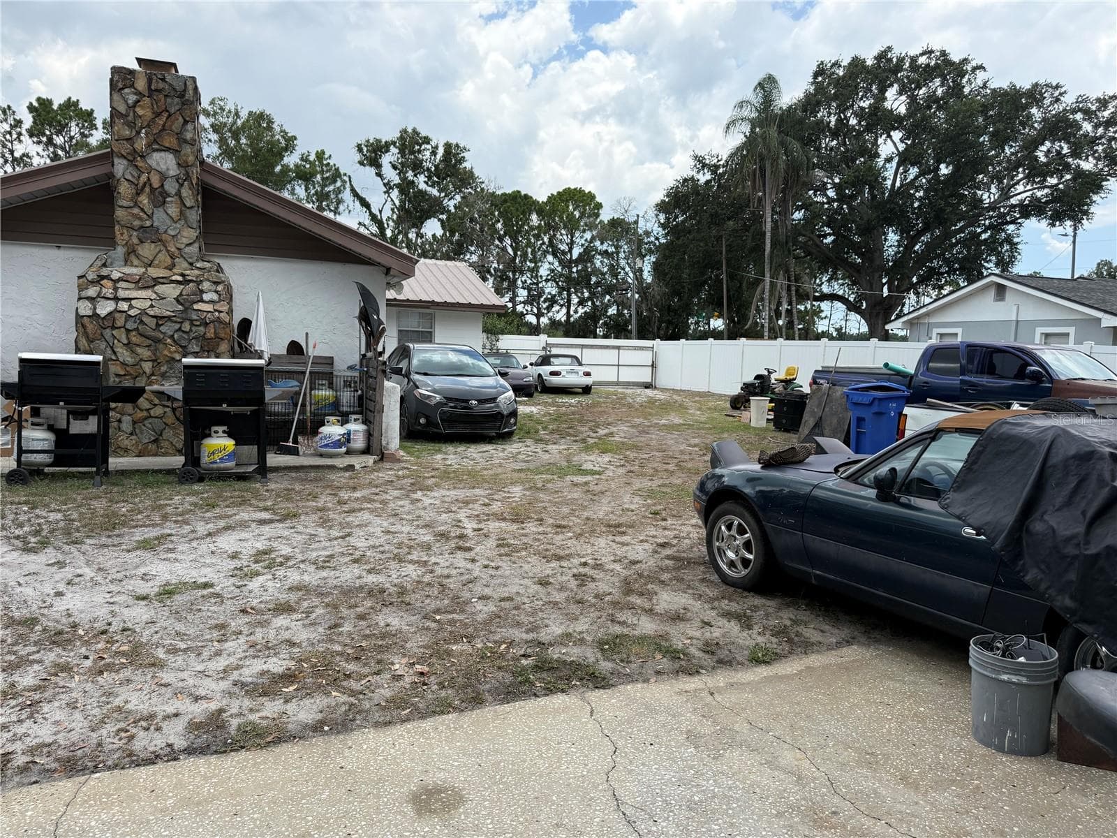 Single Family Residence at 5408 EUREKA SPRINGS RD, TAMPA, photo 41 of 44