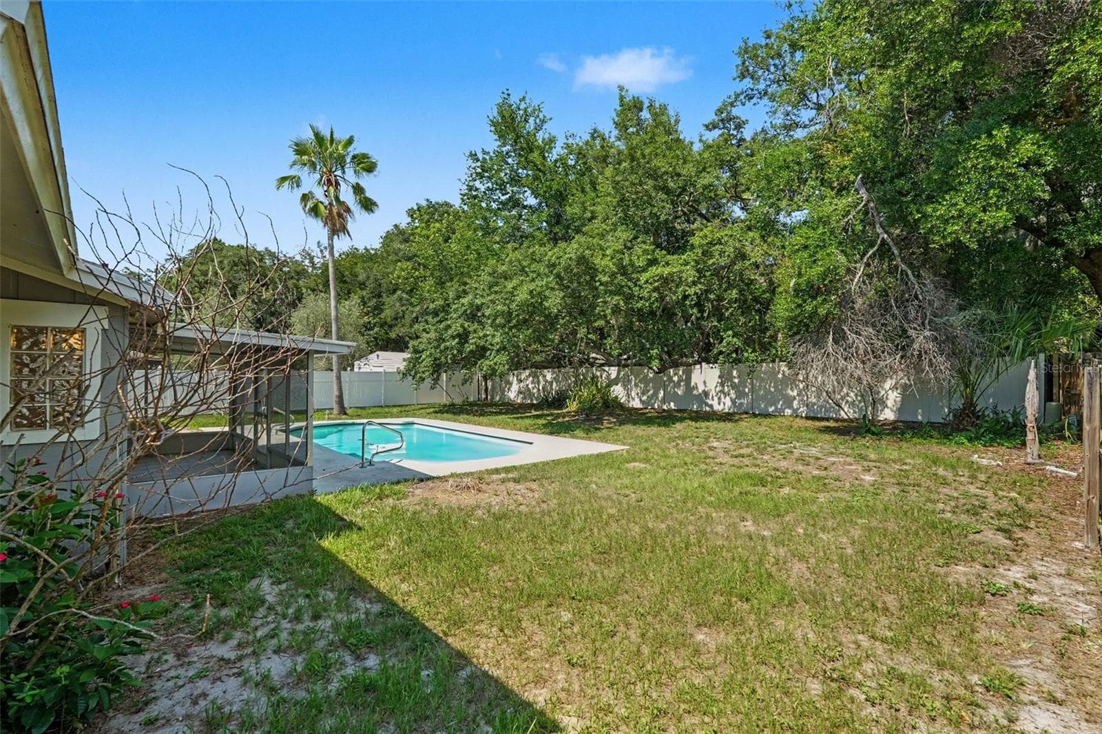 Single Family Residence at 3607 WOODHILL DR, BRANDON, photo 17 of 18