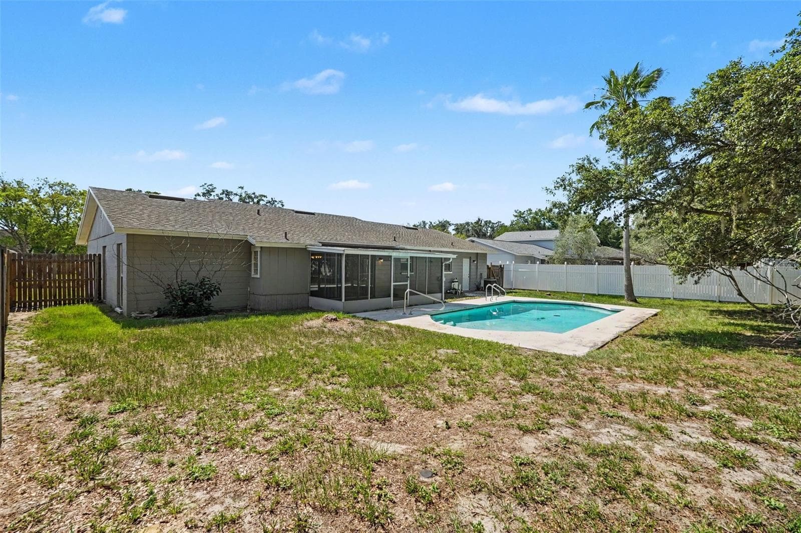 Single Family Residence at 3607 WOODHILL DR, BRANDON, photo 18 of 18