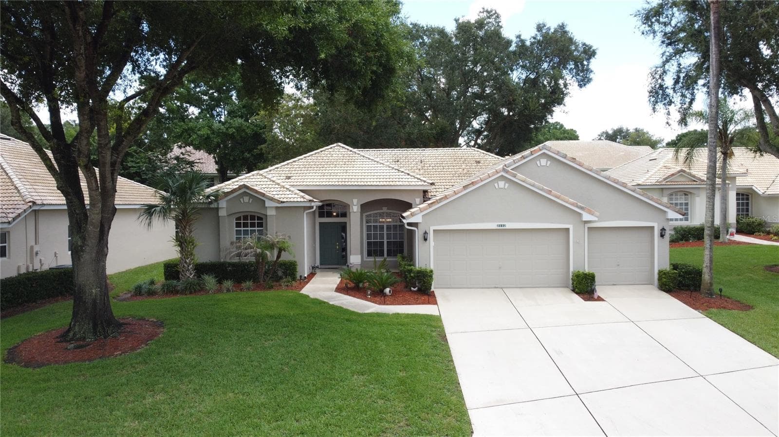 2112 SAINT IVES CT