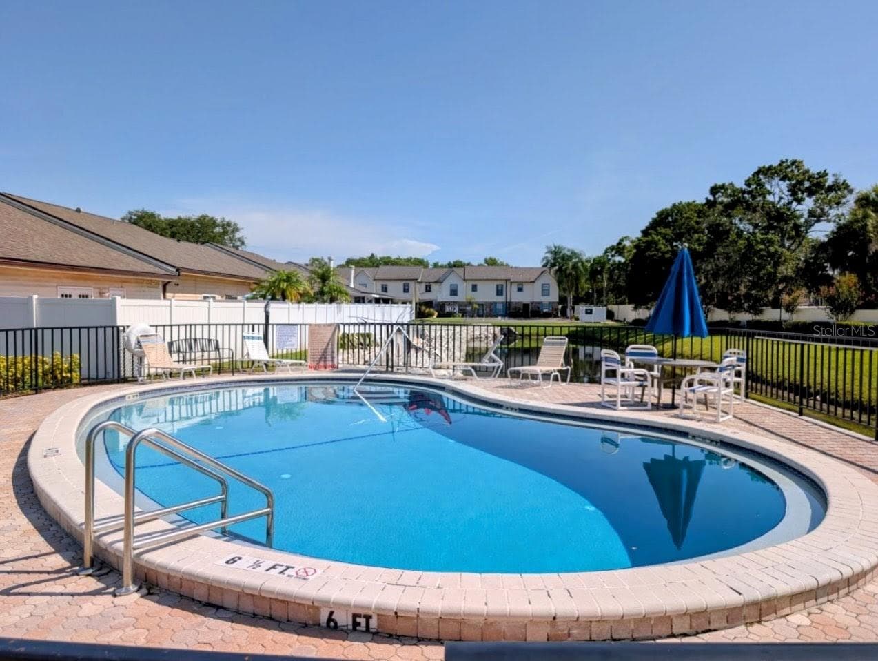 Community pool - 3909 CARROLL CYPRESS CT, TAMPA