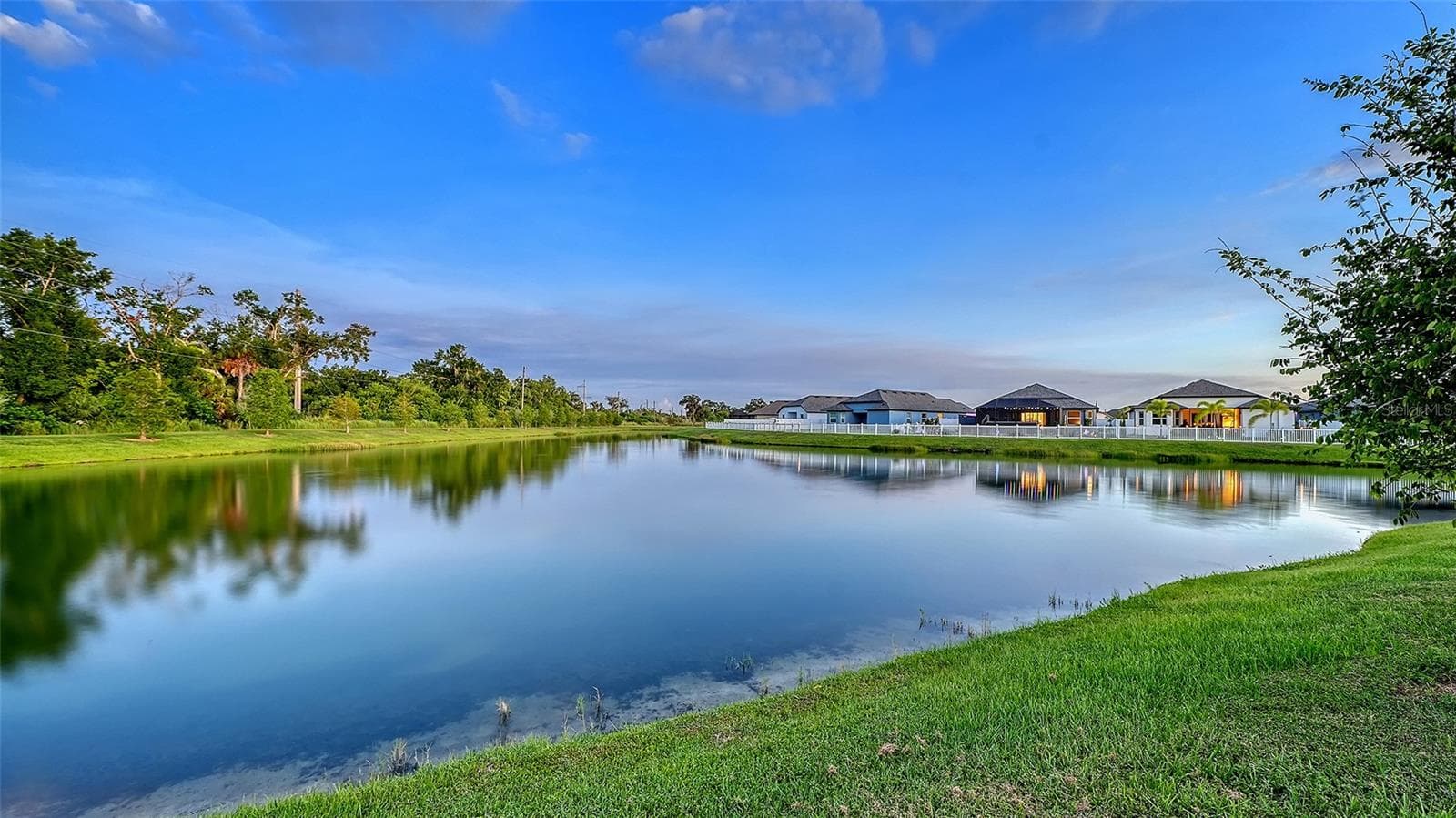 Single Family Residence at 8234 TEA OLIVE TER, PALMETTO, photo 7 of 51