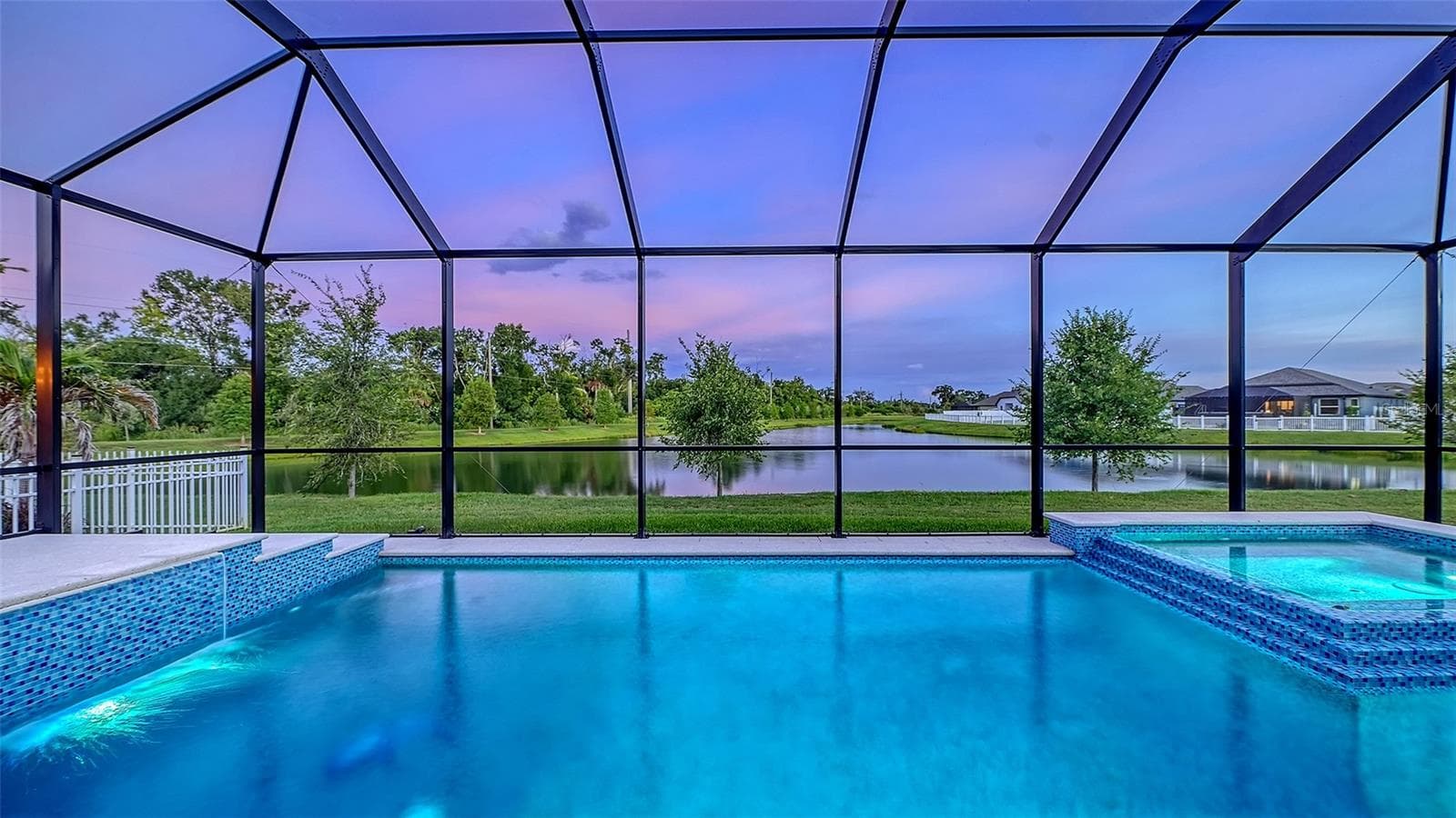 Single Family Residence at 8234 TEA OLIVE TER, PALMETTO, photo 43 of 51