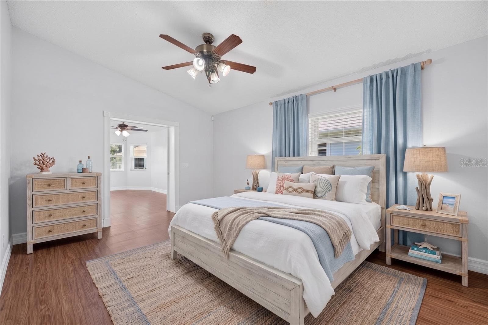 Virtually Staged - 4431 FERN DR, BRADENTON