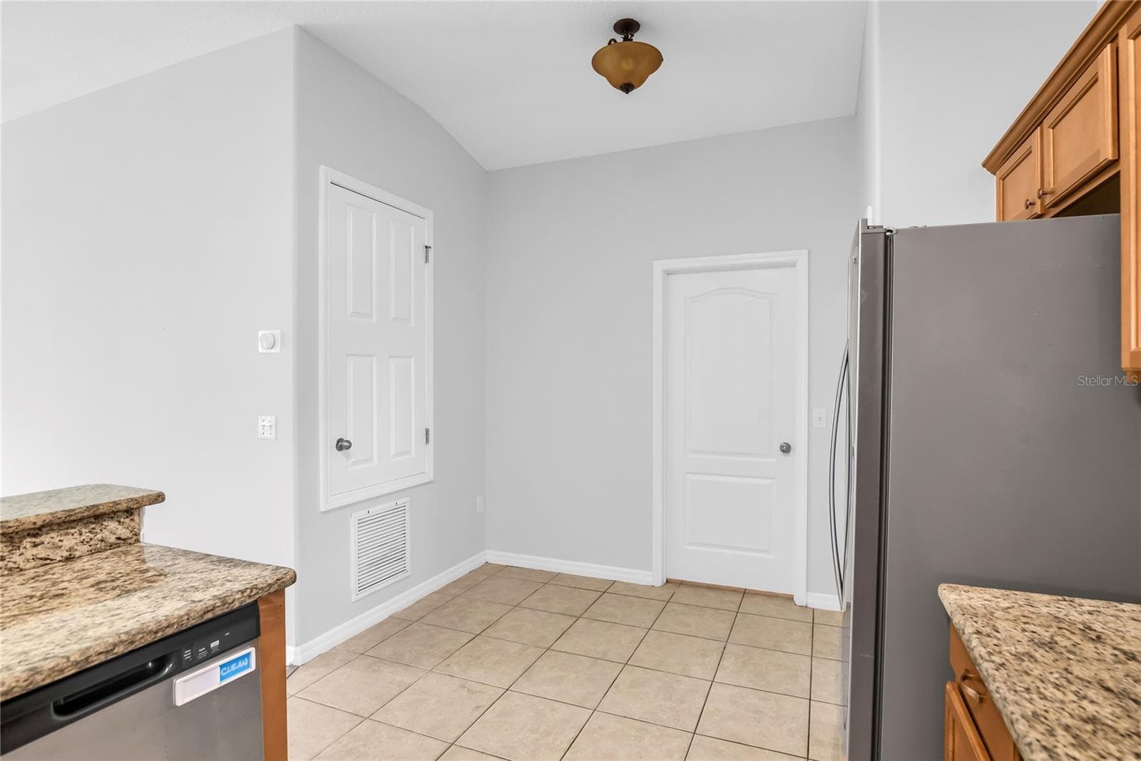 Kitchen & Breakfast Nook - 308 BELLA ROSA CIR, SANFORD