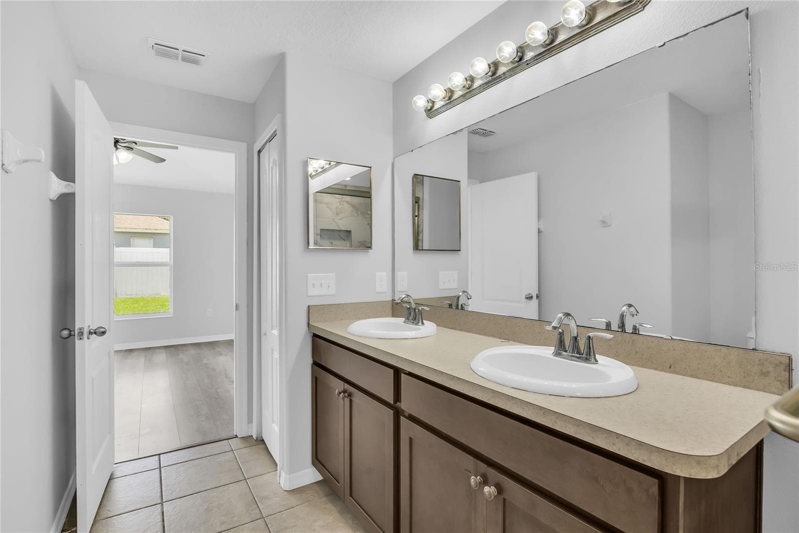 Owner's Bath - 308 BELLA ROSA CIR, SANFORD