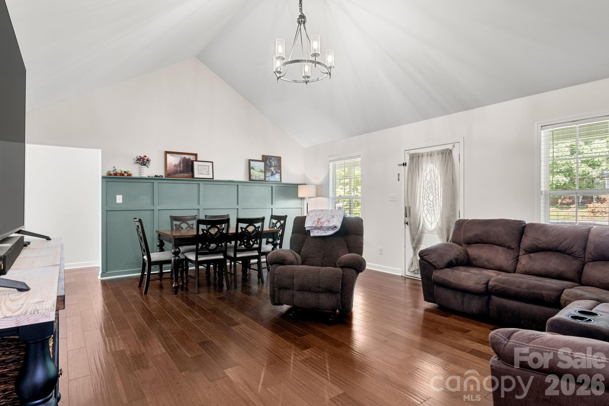 Living and dining area - York