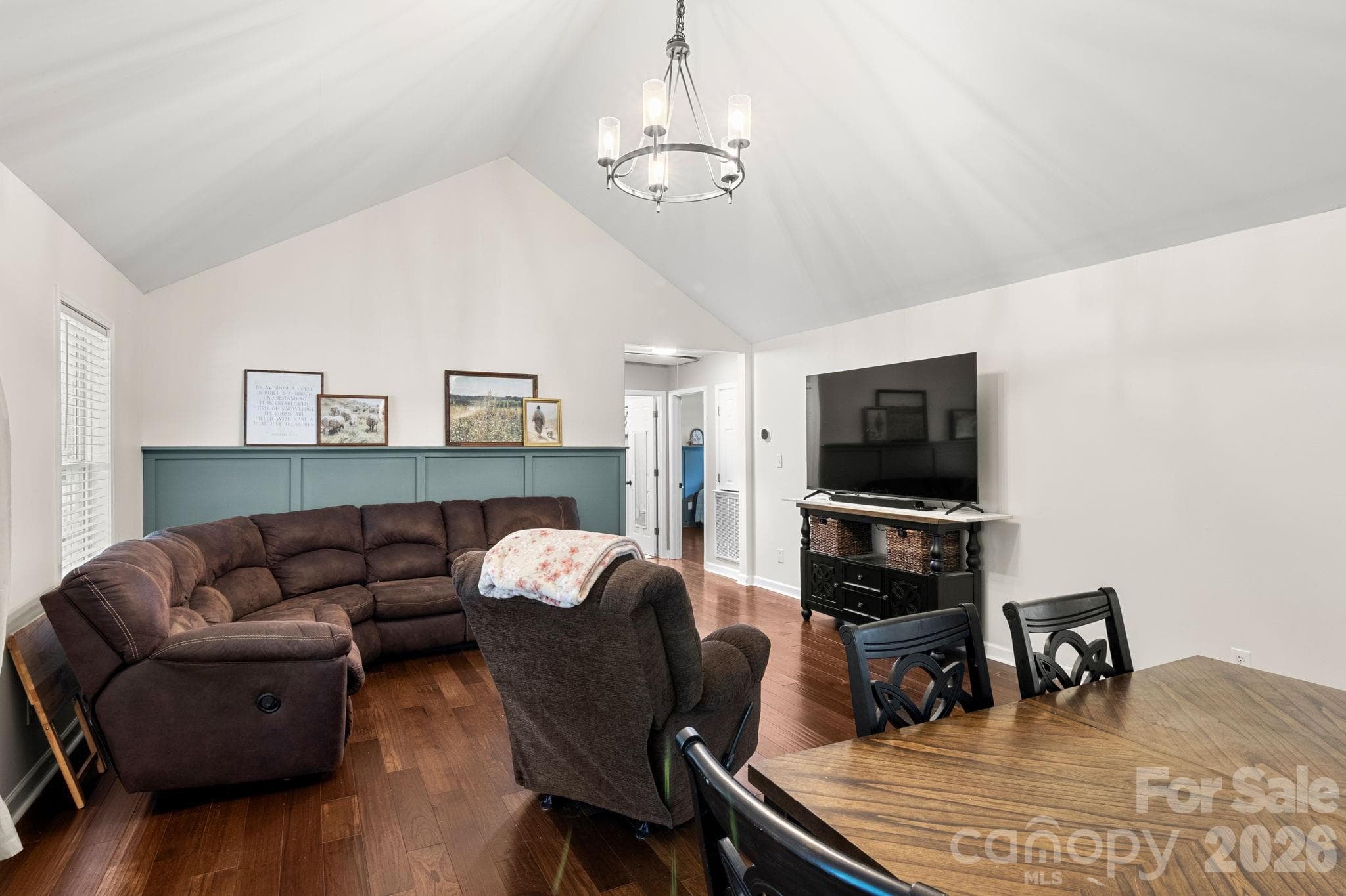 Living and dining area - York