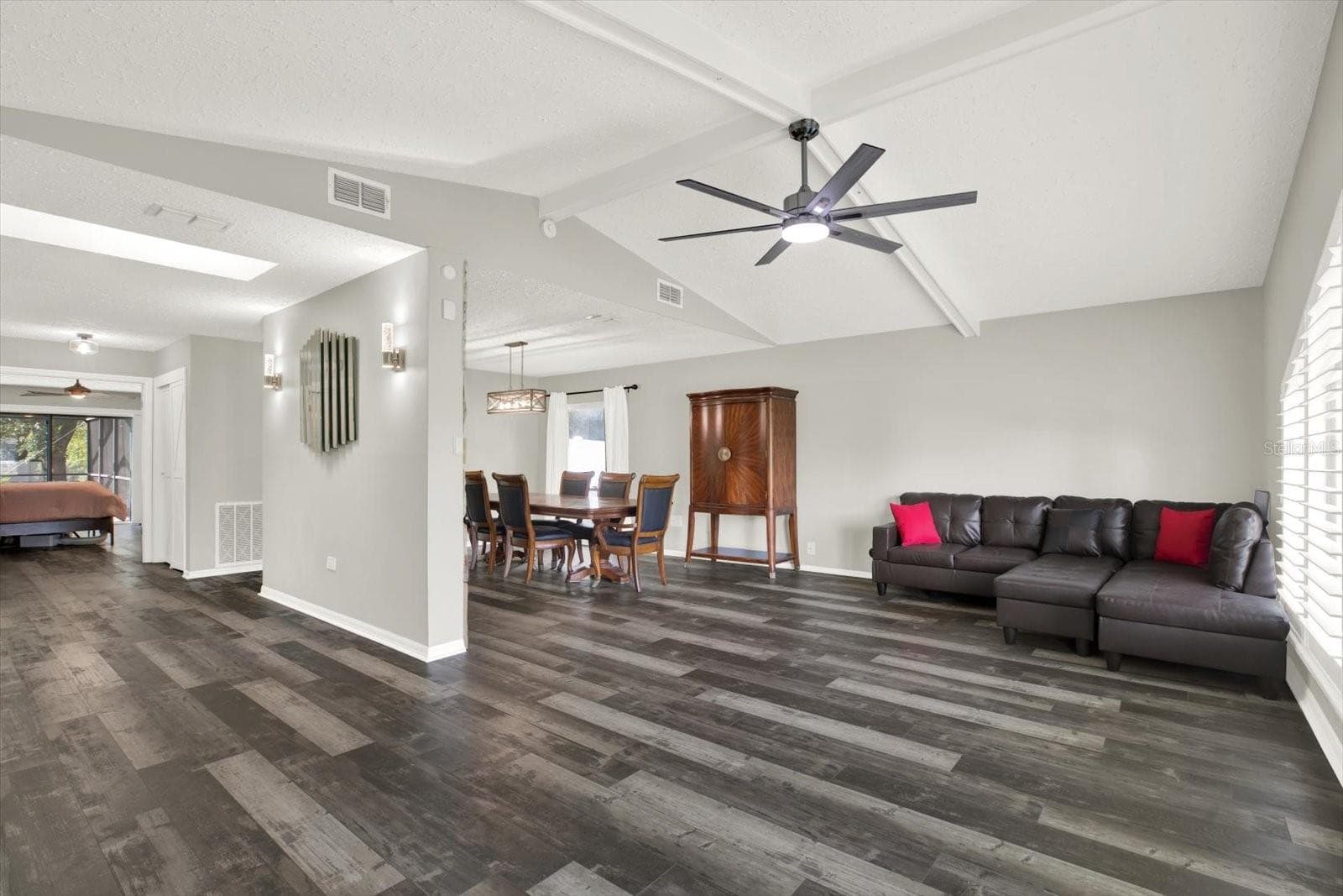 Single Family Residence at 7487 RIVER COUNTRY DR, WEEKI WACHEE, photo 8 of 53