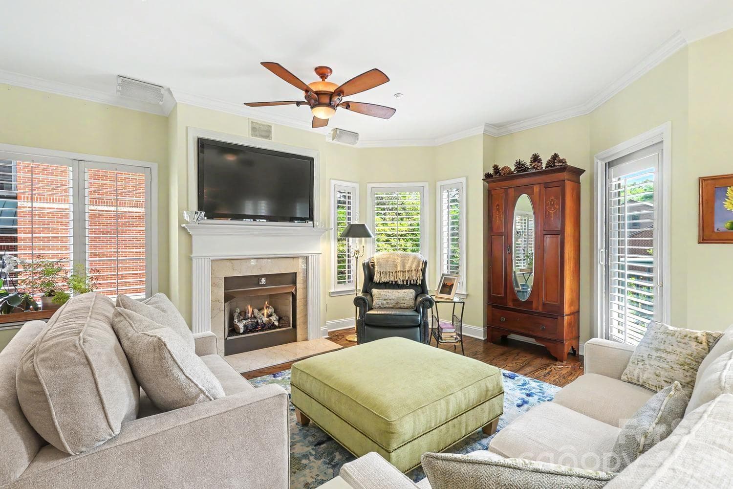 Condominium at Charlotte, photo 2 of 39