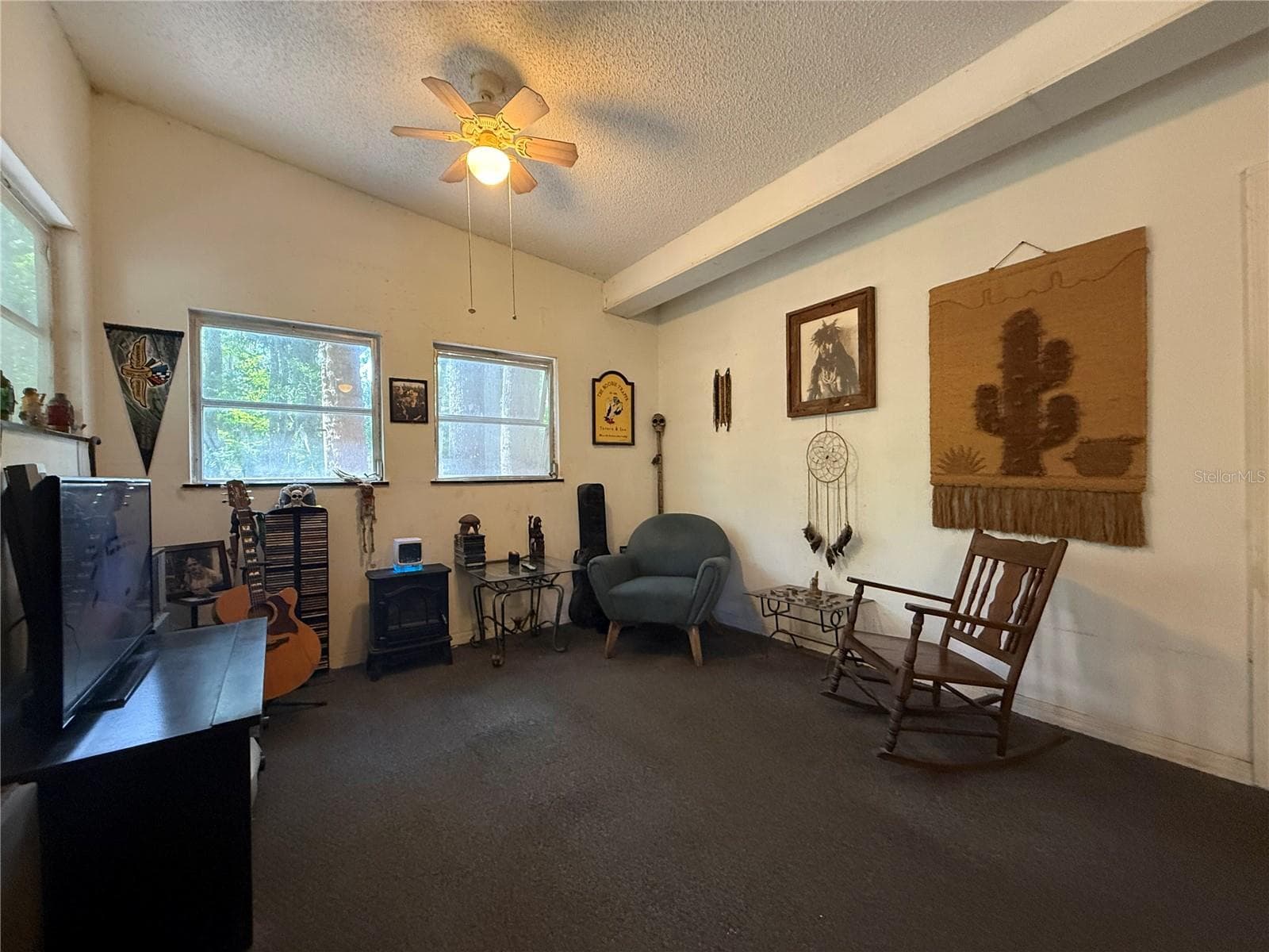 Single Family Residence at 23946 INDIGO RD, ASTOR, photo 6 of 20