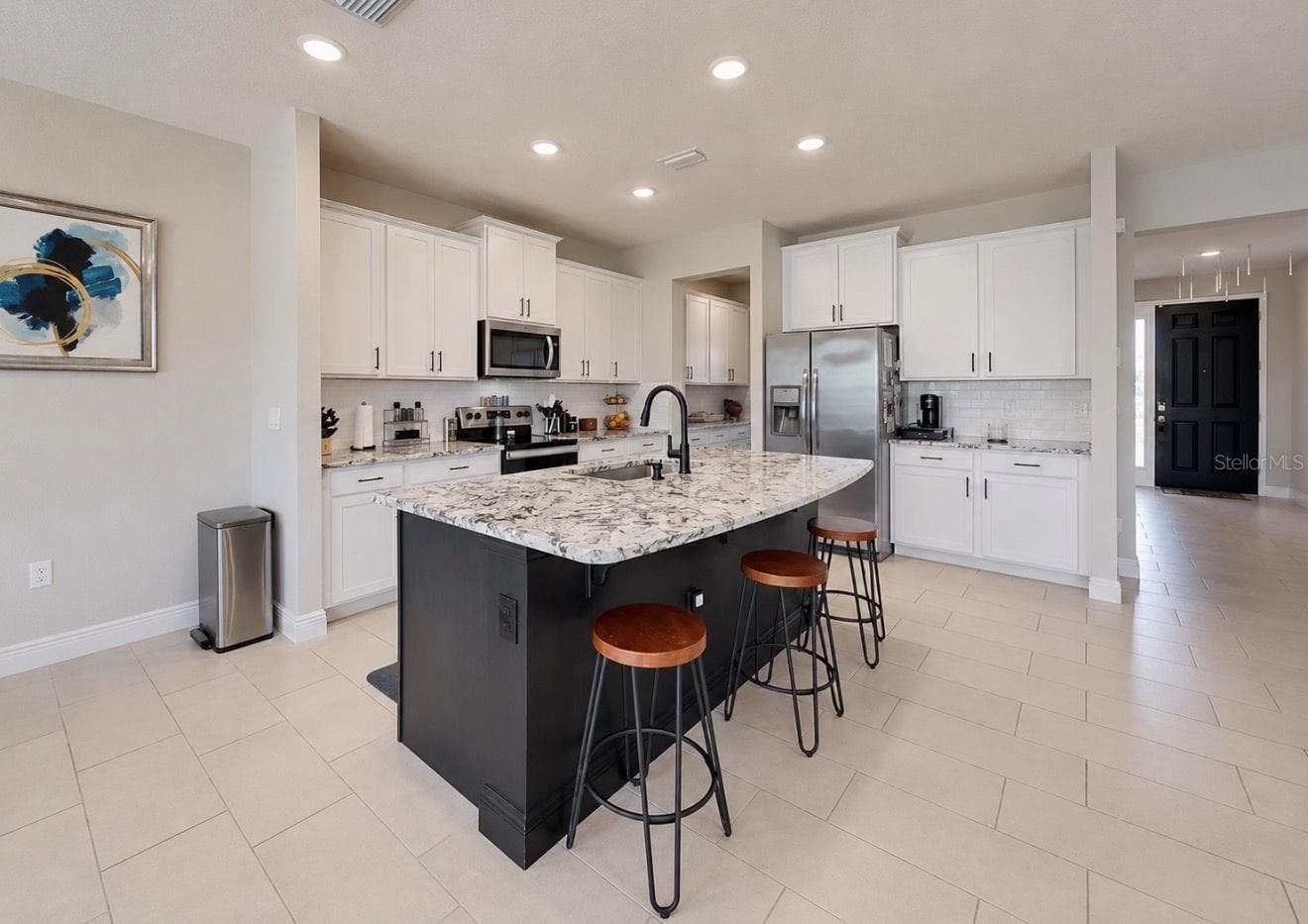 Single Family Residence at 172 MANGROVE MANOR DR, APOLLO BEACH, photo 3 of 51