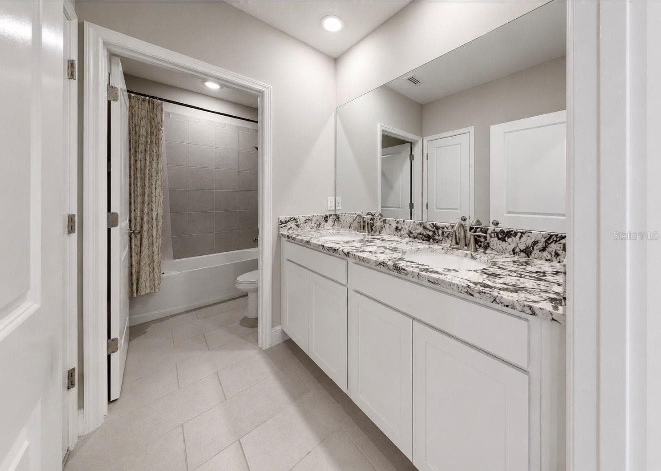 Single Family Residence at 172 MANGROVE MANOR DR, APOLLO BEACH, photo 22 of 51