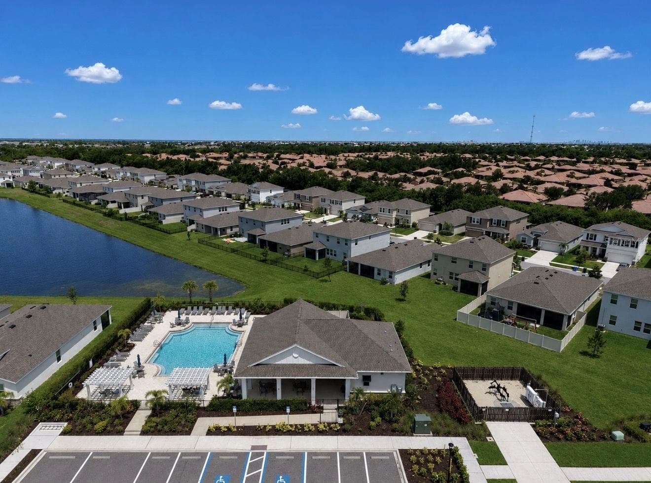 Single Family Residence at 172 MANGROVE MANOR DR, APOLLO BEACH, photo 38 of 51