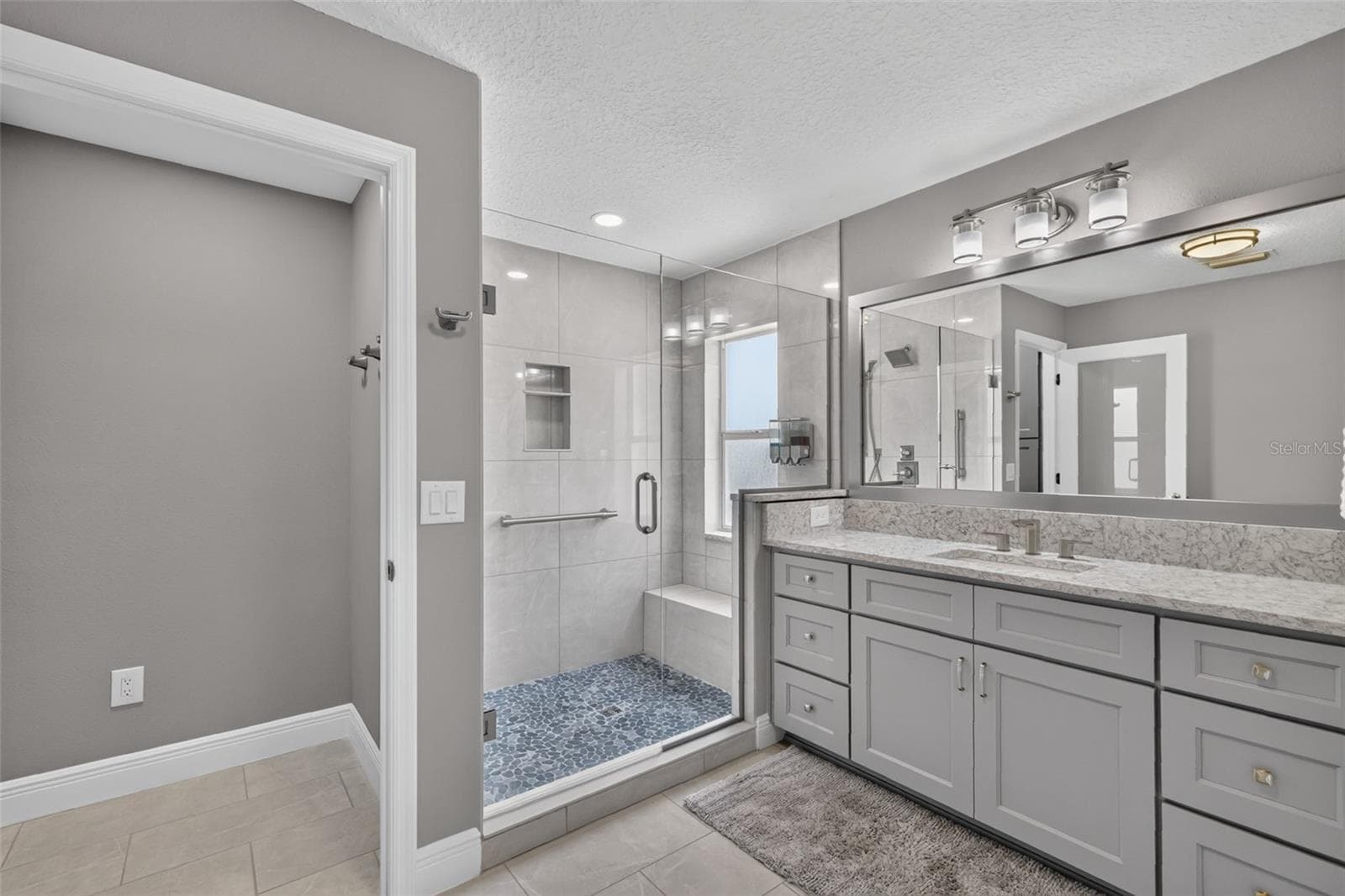 Primary Bathroom - 522 LOMA PASEO DR, THE VILLAGES