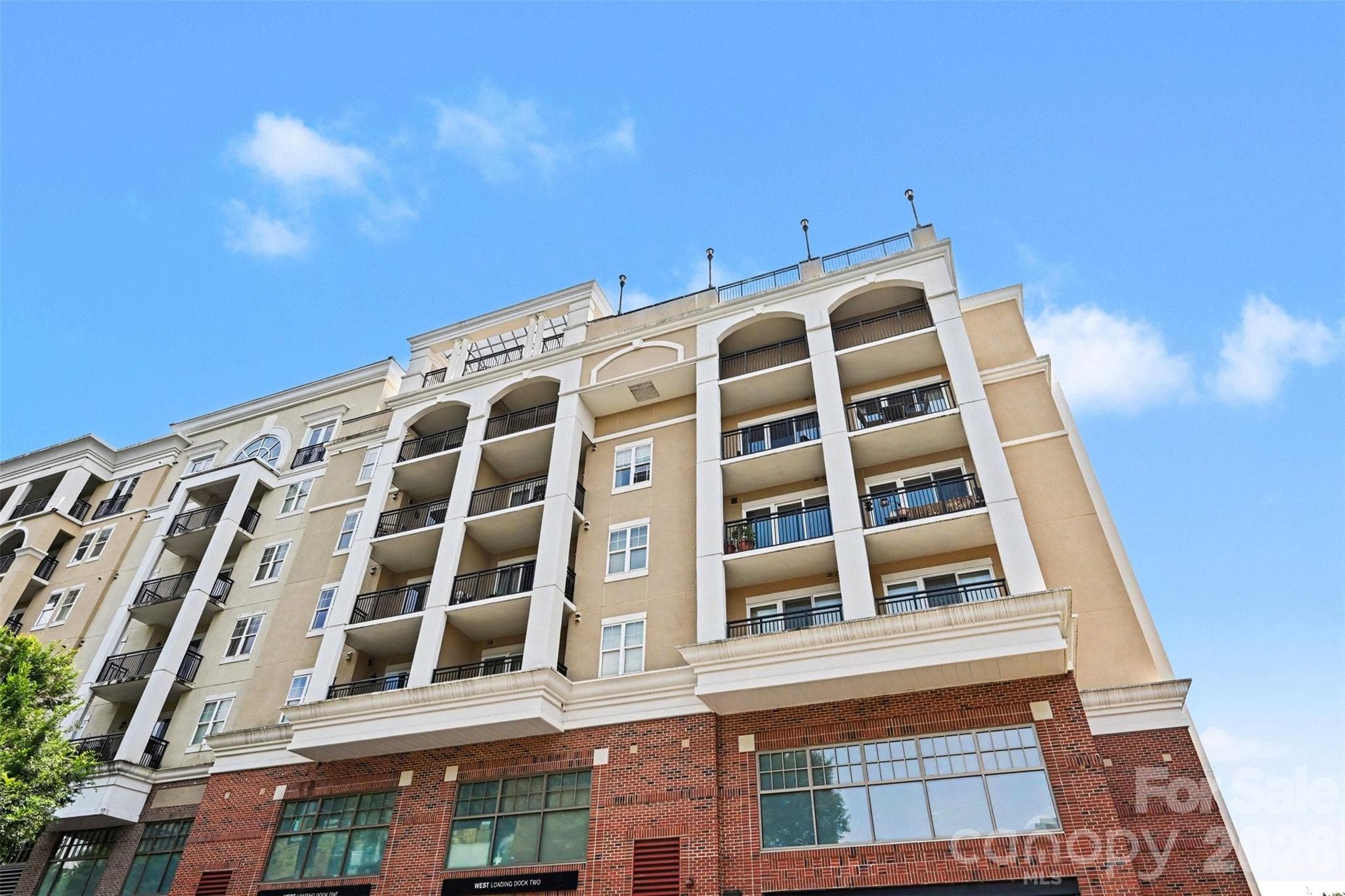Condominium at Charlotte, photo 2 of 27