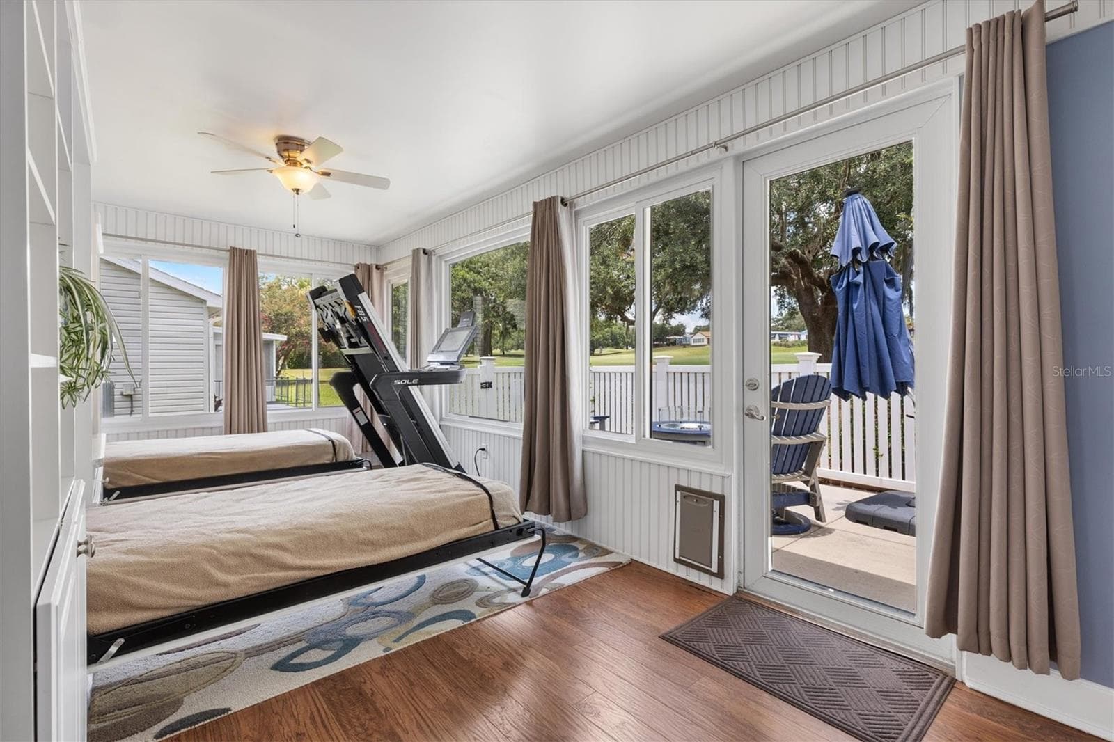 Single Family Residence at 723 HEATHROW AVE, THE VILLAGES, photo 7 of 39