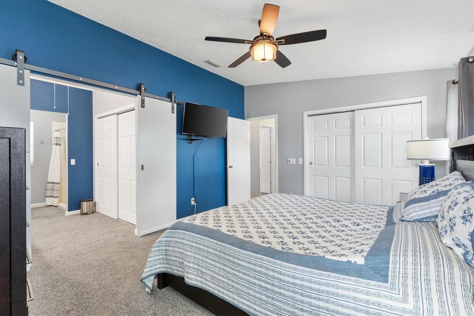 Single Family Residence at 723 HEATHROW AVE, THE VILLAGES, photo 20 of 39