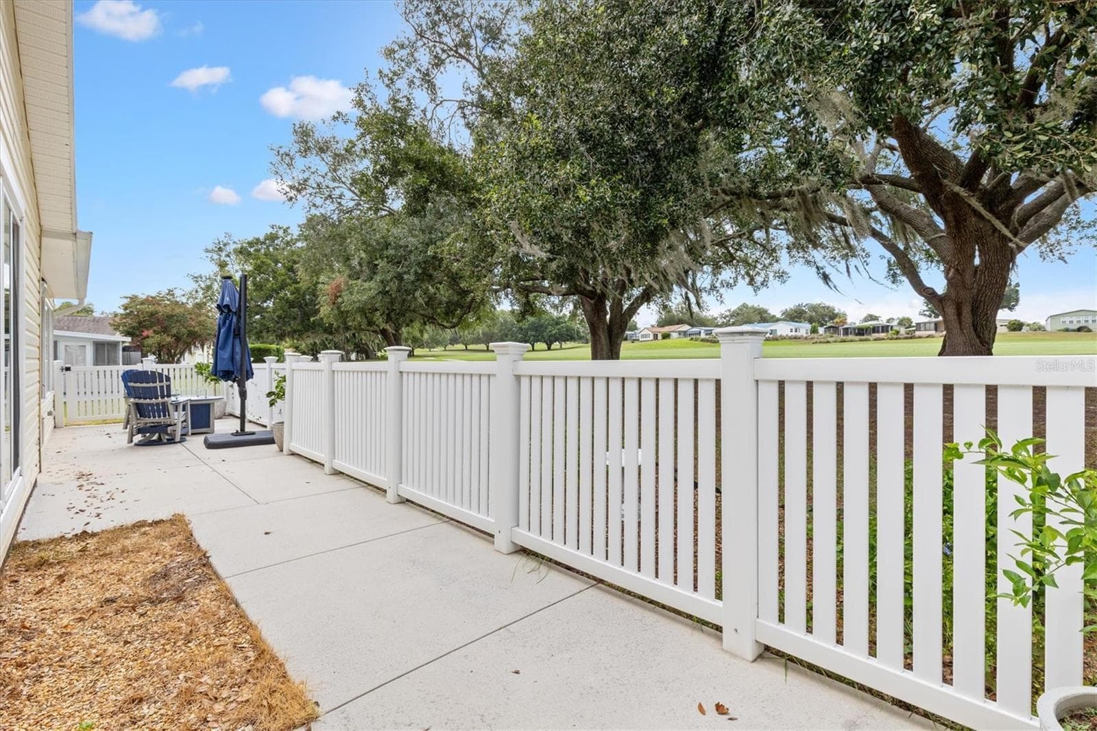Single Family Residence at 723 HEATHROW AVE, THE VILLAGES, photo 29 of 39