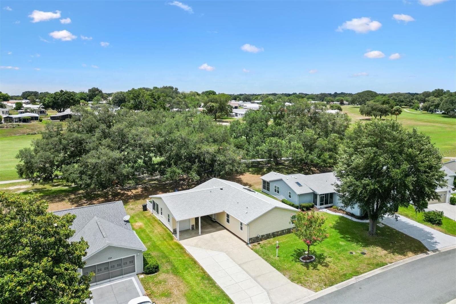 Single Family Residence at 723 HEATHROW AVE, THE VILLAGES, photo 35 of 39