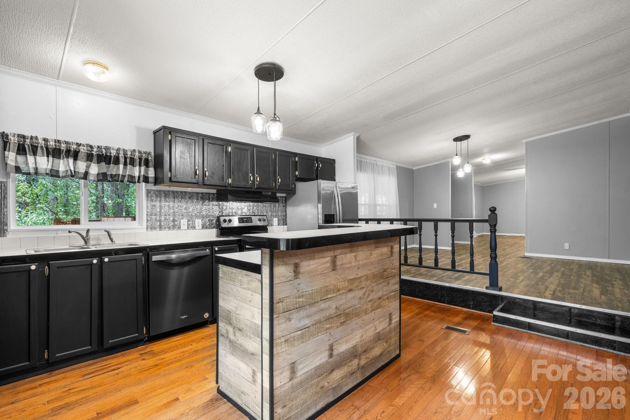 Single Family Residence at Morganton, photo 9 of 37