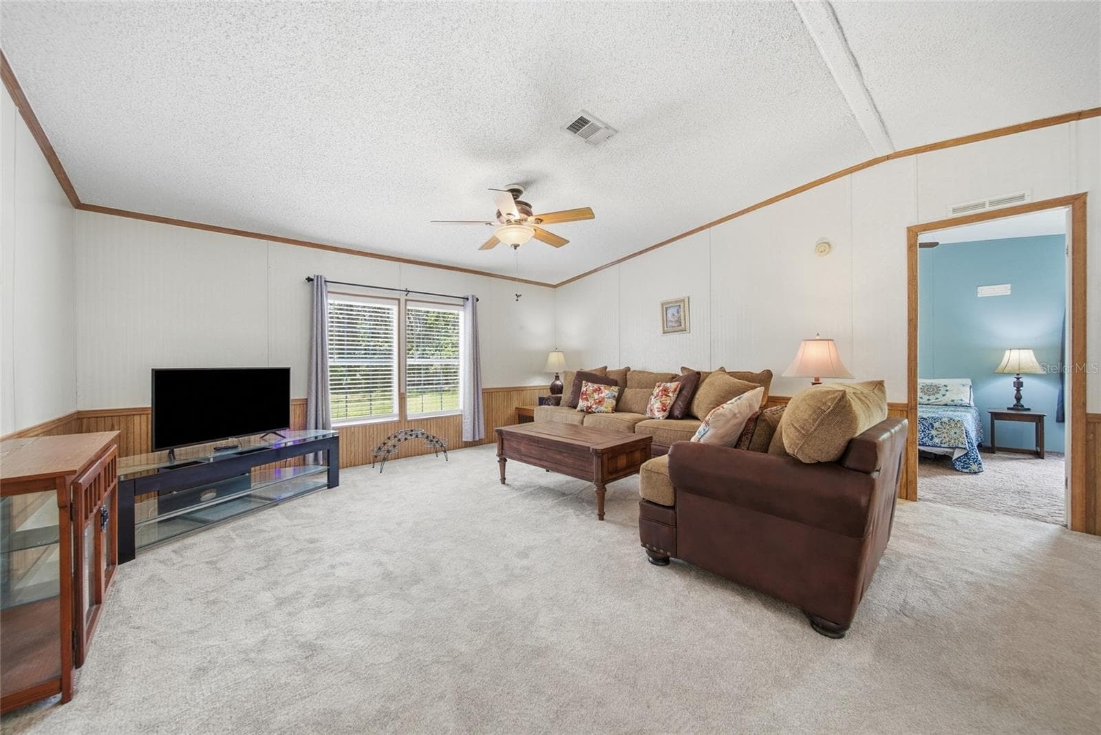 Manufactured Home at 6261 W MONTICELLO ST, HOMOSASSA, photo 5 of 32