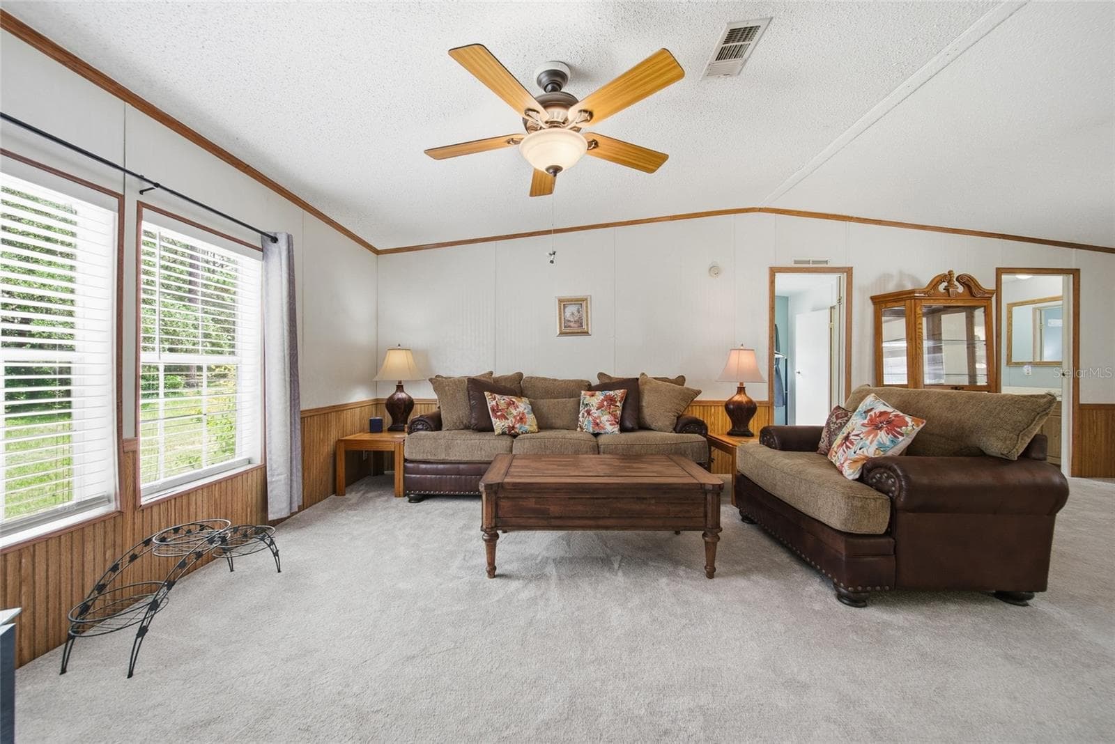 Manufactured Home at 6261 W MONTICELLO ST, HOMOSASSA, photo 6 of 32