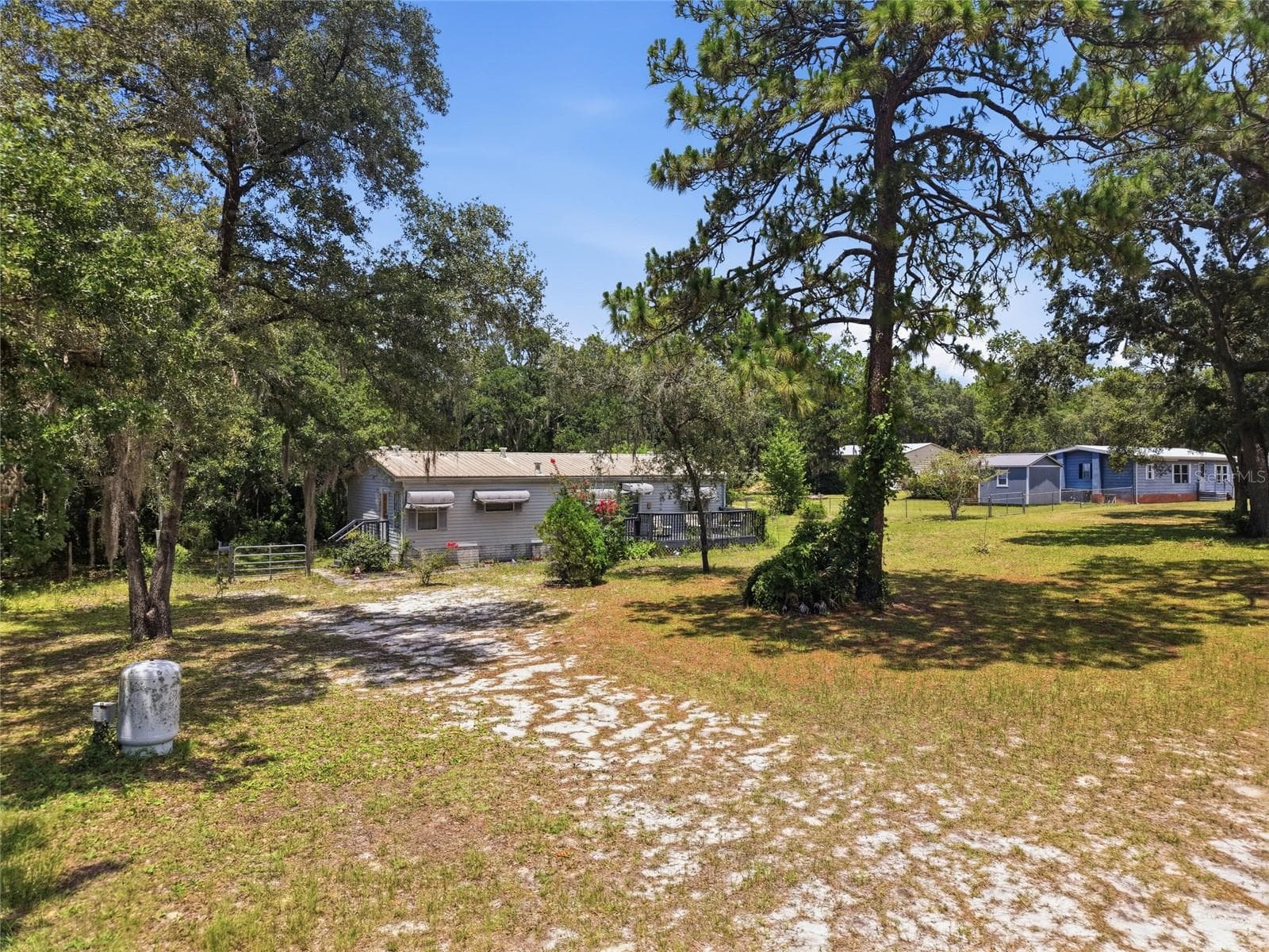 Manufactured Home at 6261 W MONTICELLO ST, HOMOSASSA, photo 27 of 32