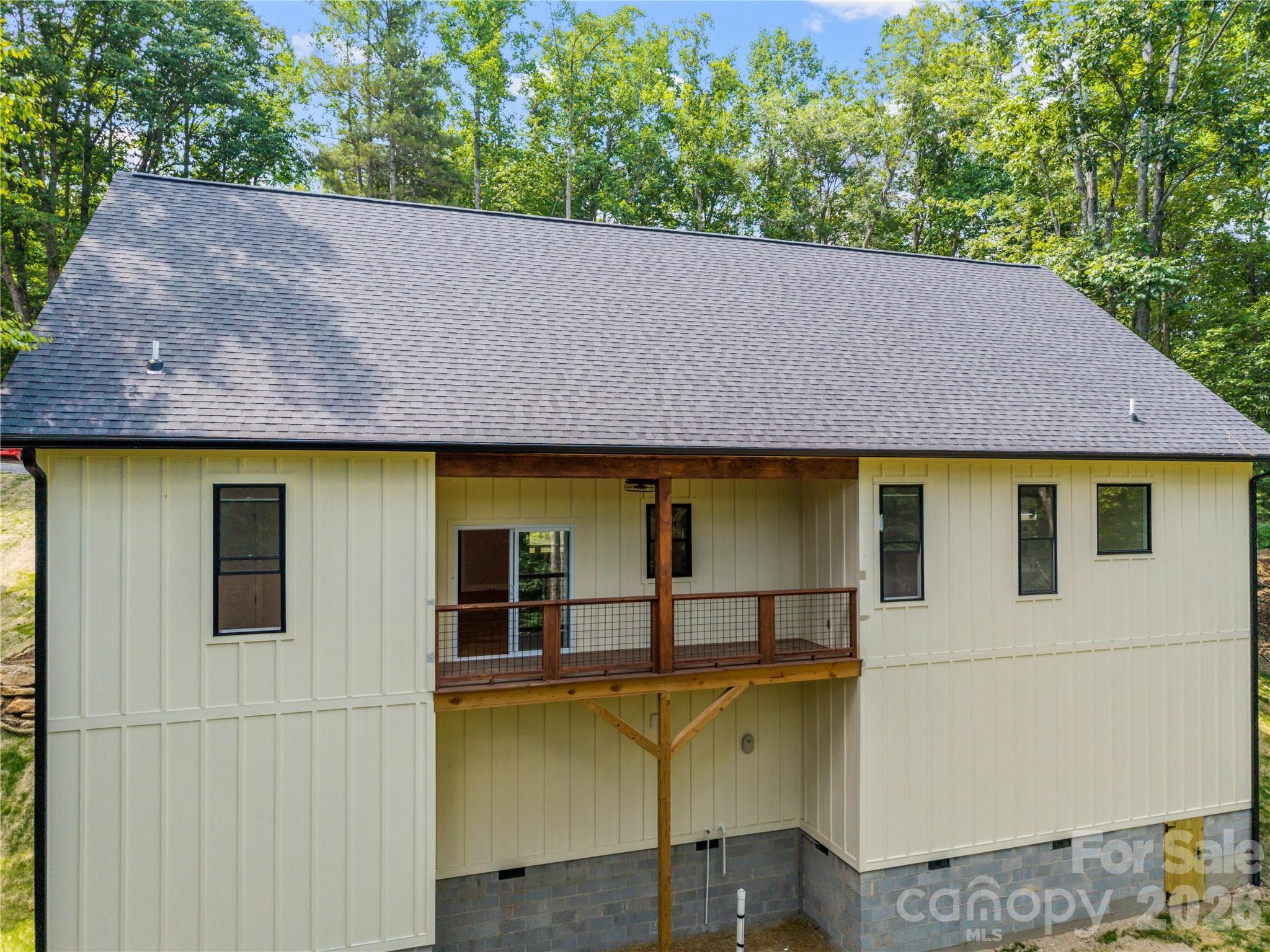 Single Family Residence at Hendersonville, photo 3 of 35