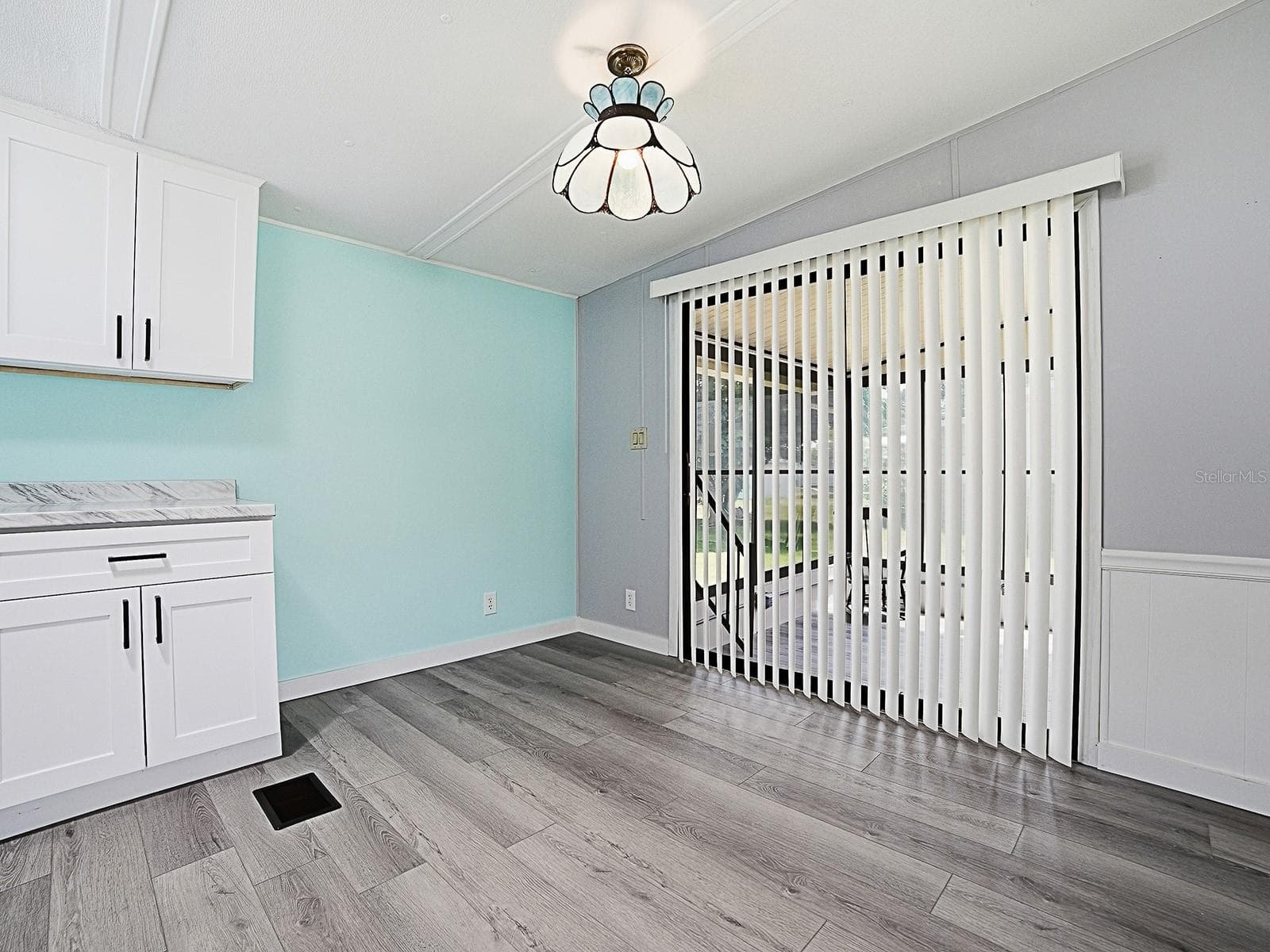 Manufactured Home at 721 SHARON DR, THE VILLAGES, photo 8 of 32