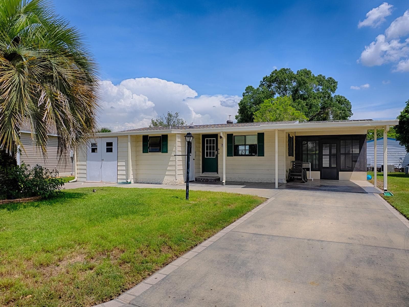 Manufactured Home at 721 SHARON DR, THE VILLAGES, photo 23 of 32