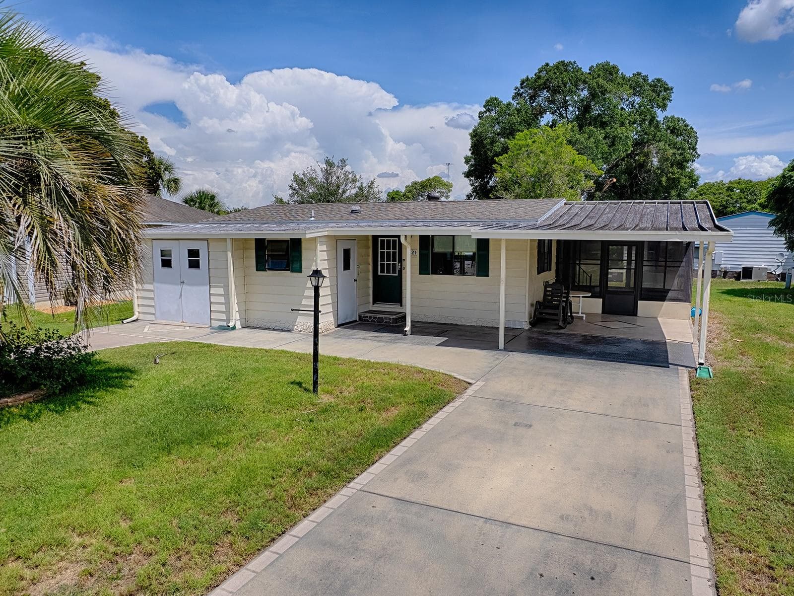 Manufactured Home at 721 SHARON DR, THE VILLAGES, photo 26 of 32