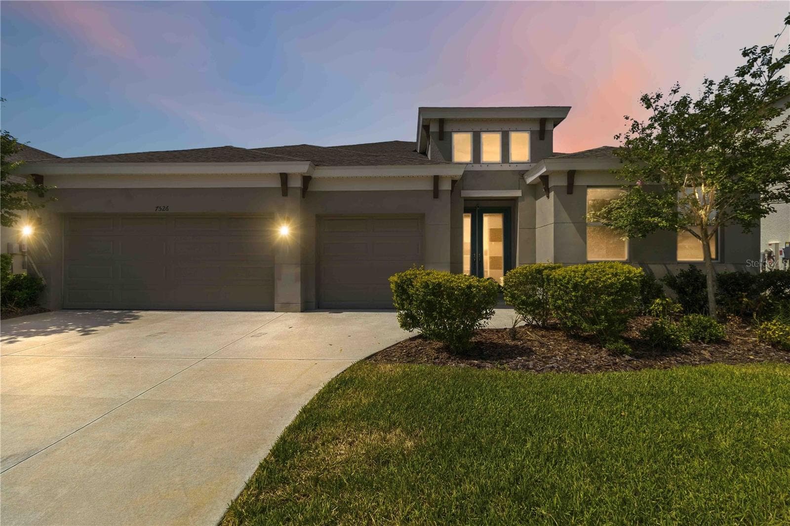 7526 PARADISO DR