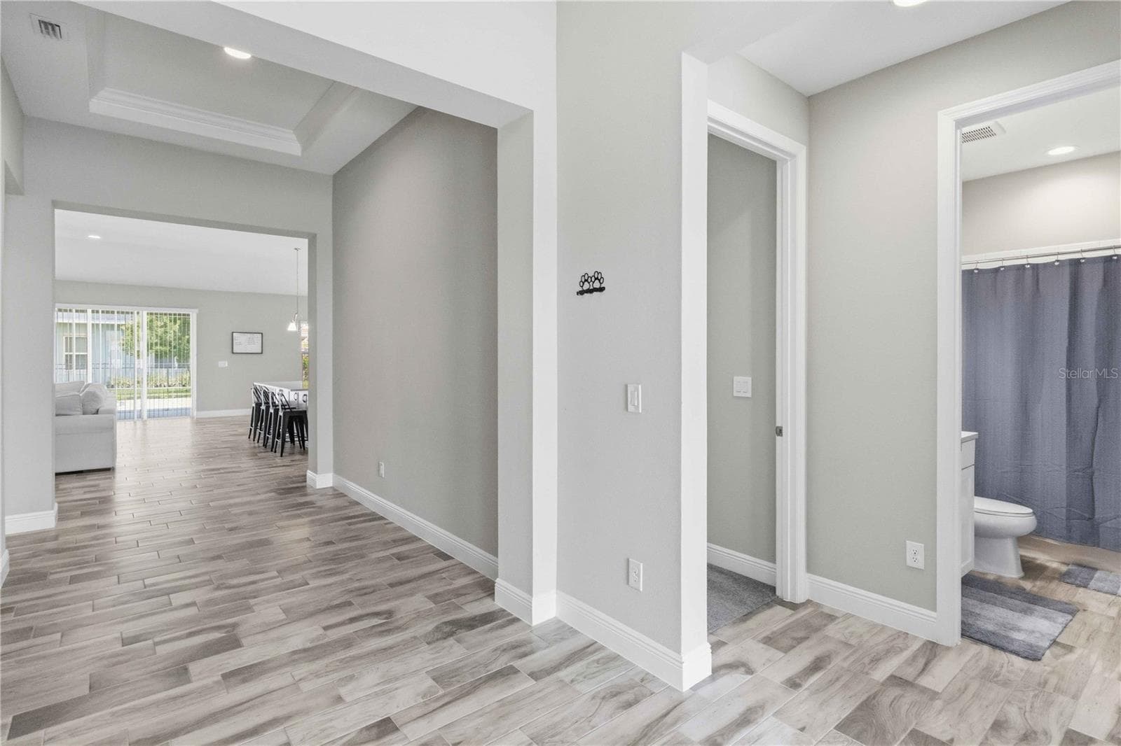 Single Family Residence at 7526 PARADISO DR, APOLLO BEACH, photo 4 of 33