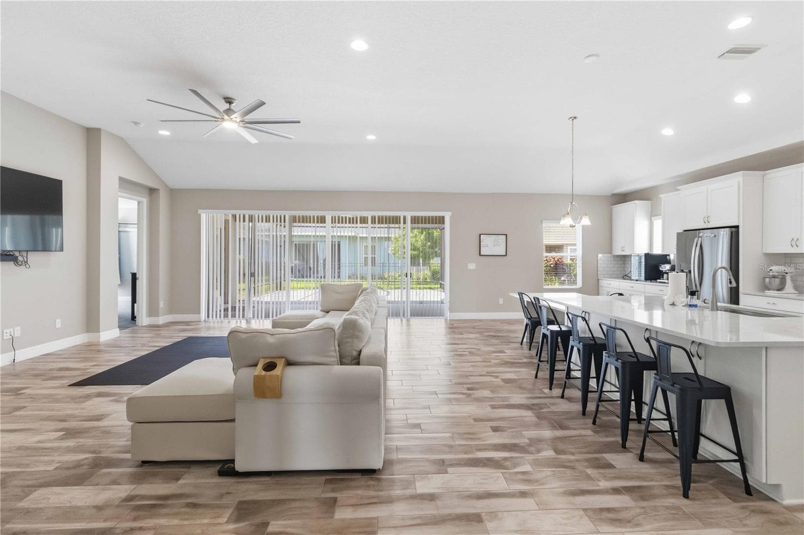 Single Family Residence at 7526 PARADISO DR, APOLLO BEACH, photo 5 of 33